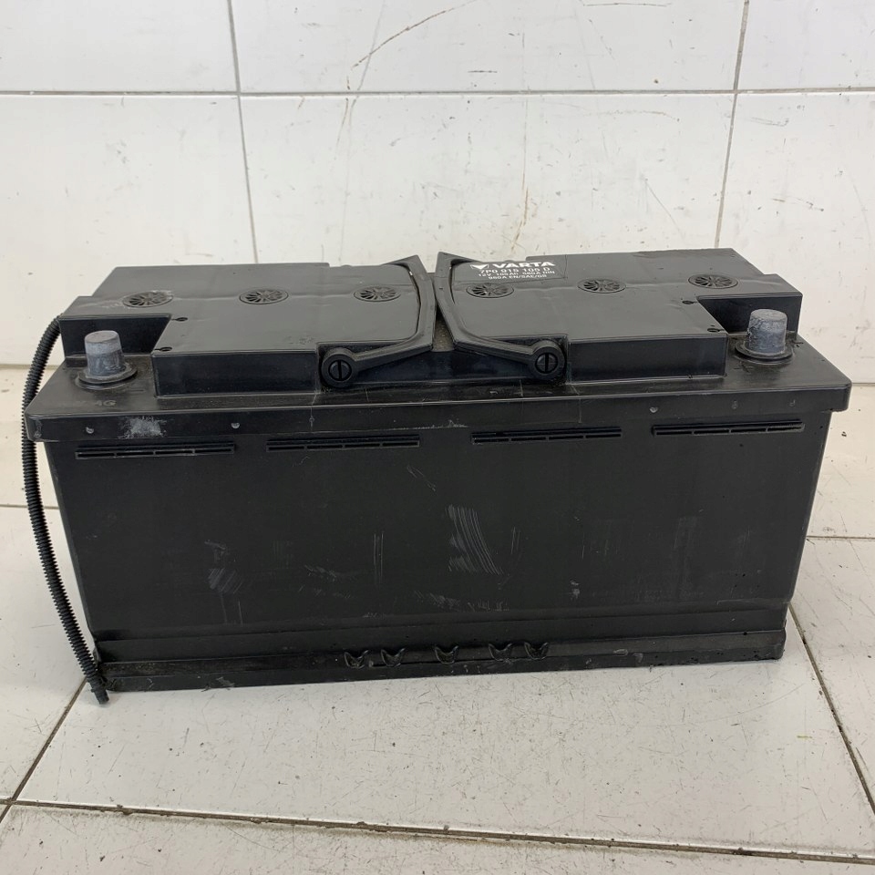 AGM Battery Warta 7P0915105D models AUDI Q5 Q7 A4 A5 A6 A8 and