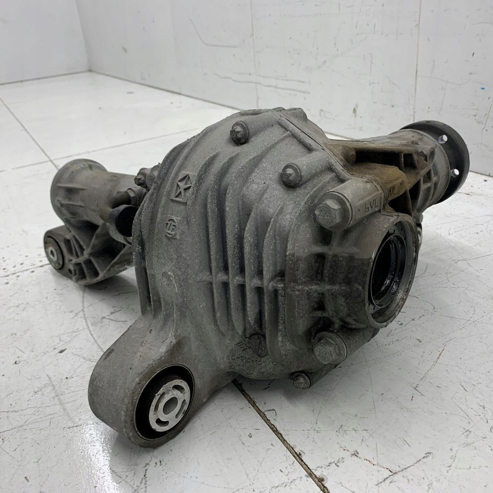 Differential 3:45 Front Jeep Grand Cherokee VI WK2 3.6 V6 image 9