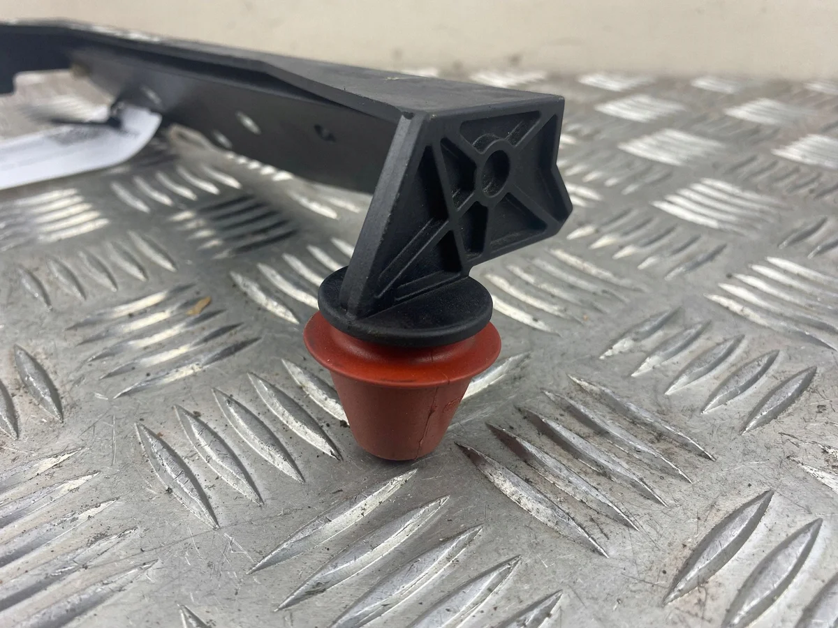 BMW 7 E65 E66 Bloc de soupape stabilisateur image 5