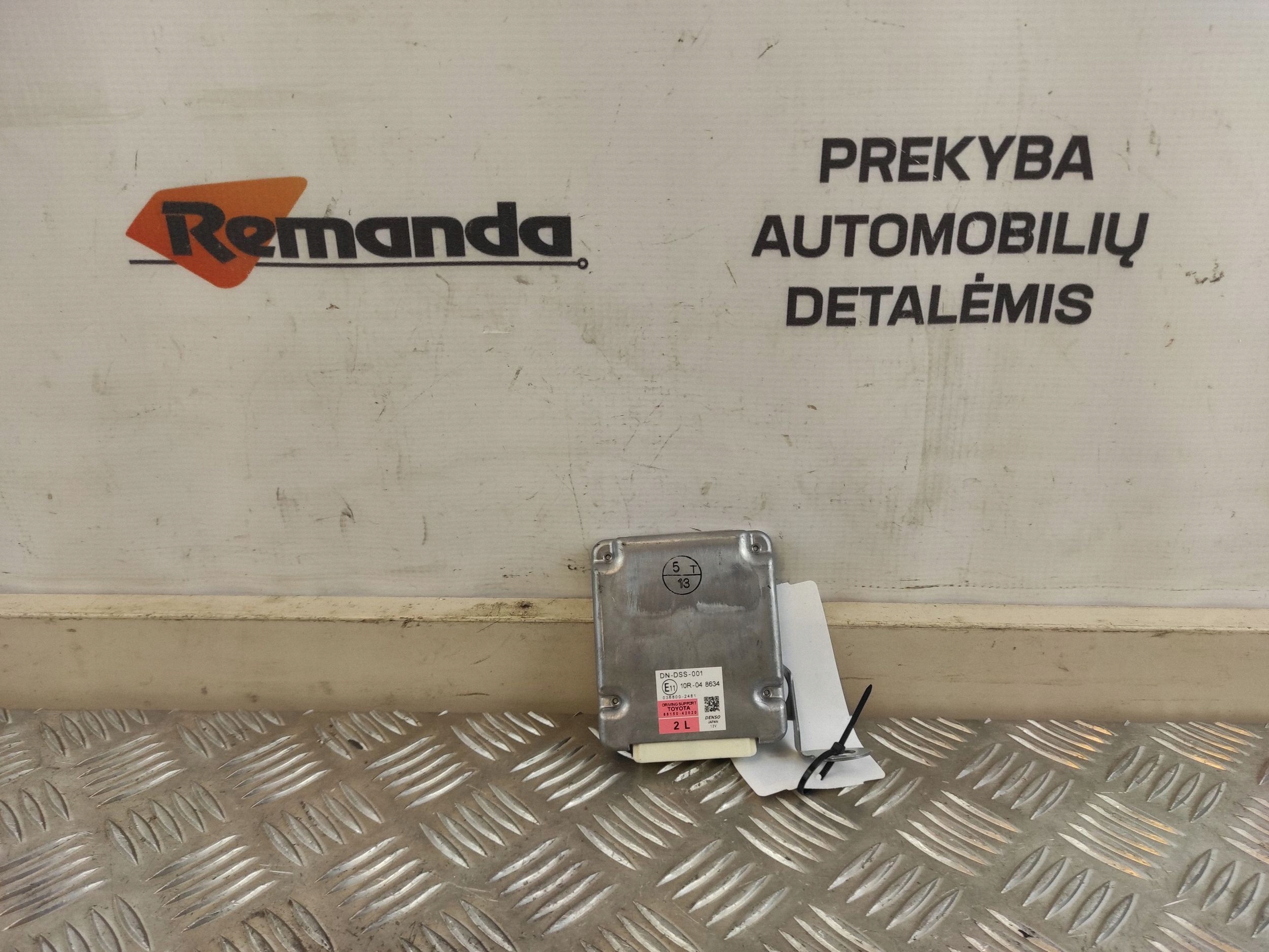 Toyota RAV 4 Tempomaatti Moduuli 8815042020 image 2