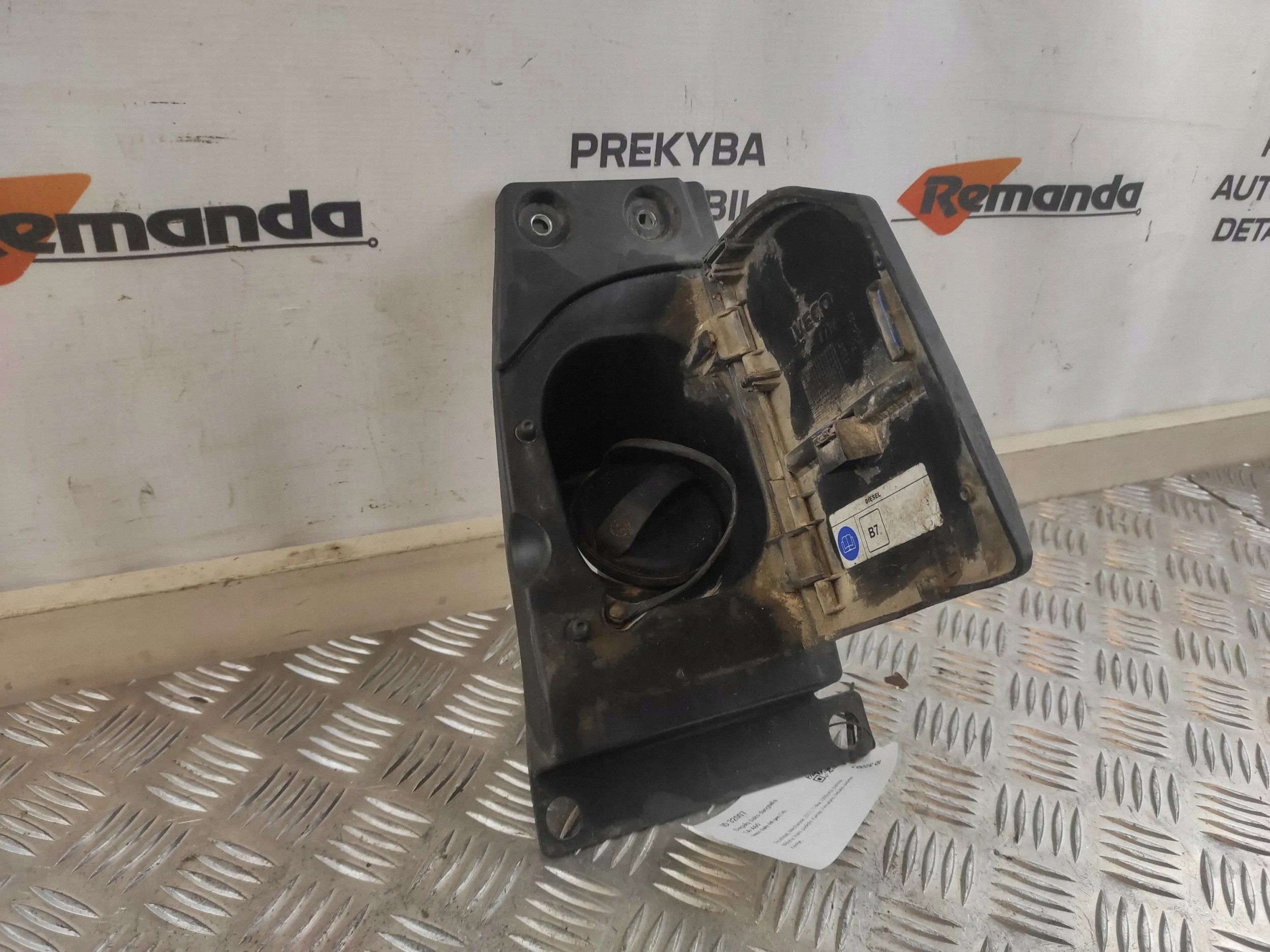 Trappe à carburant IVECO DAILY VI 5801469114 image 5