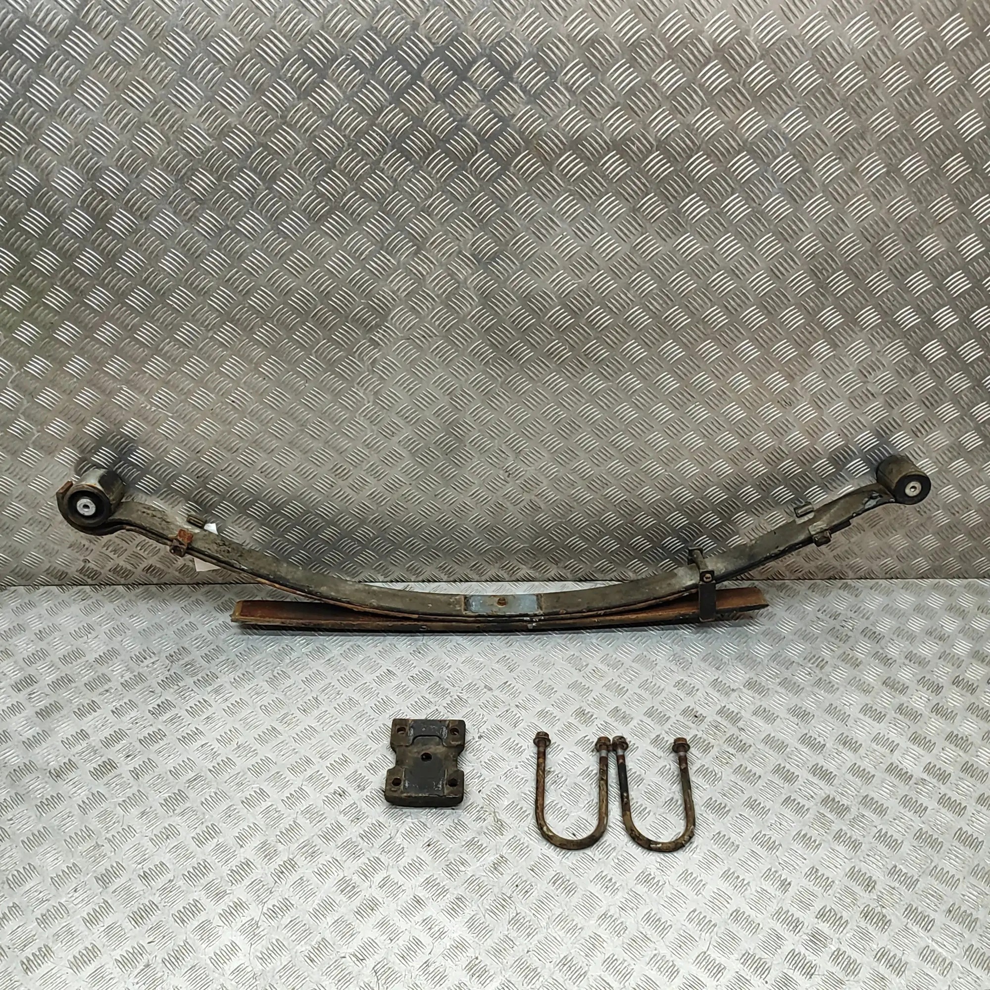 VW Amarok Blattfeder 2H0511151BJ gebraucht image 3
