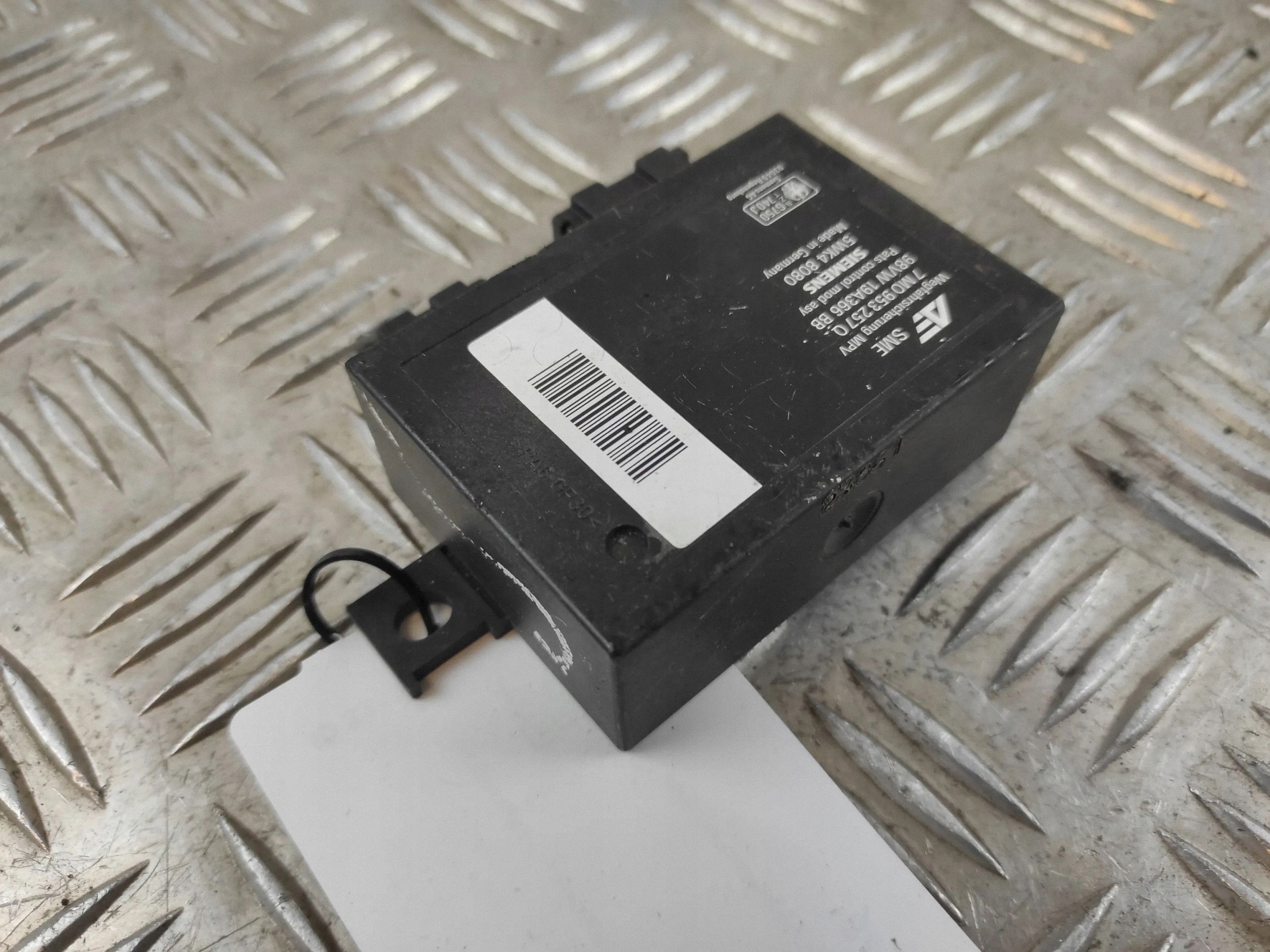 Module / Contrôleur d'immobiliseur Ford Galaxy 1998 image 5
