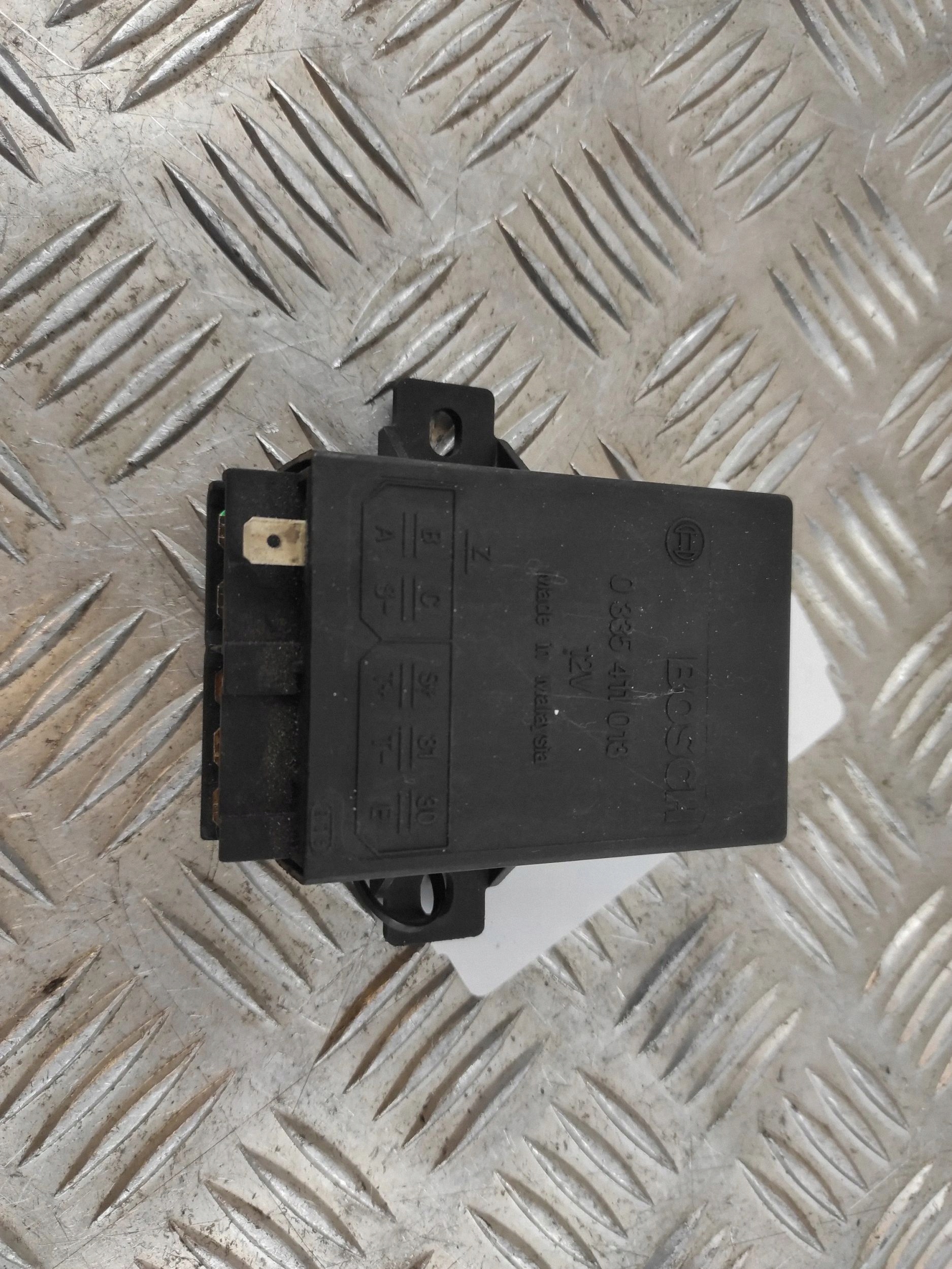 1990 Saab 9000 CC Immobilizer Module 0335411013 image 3