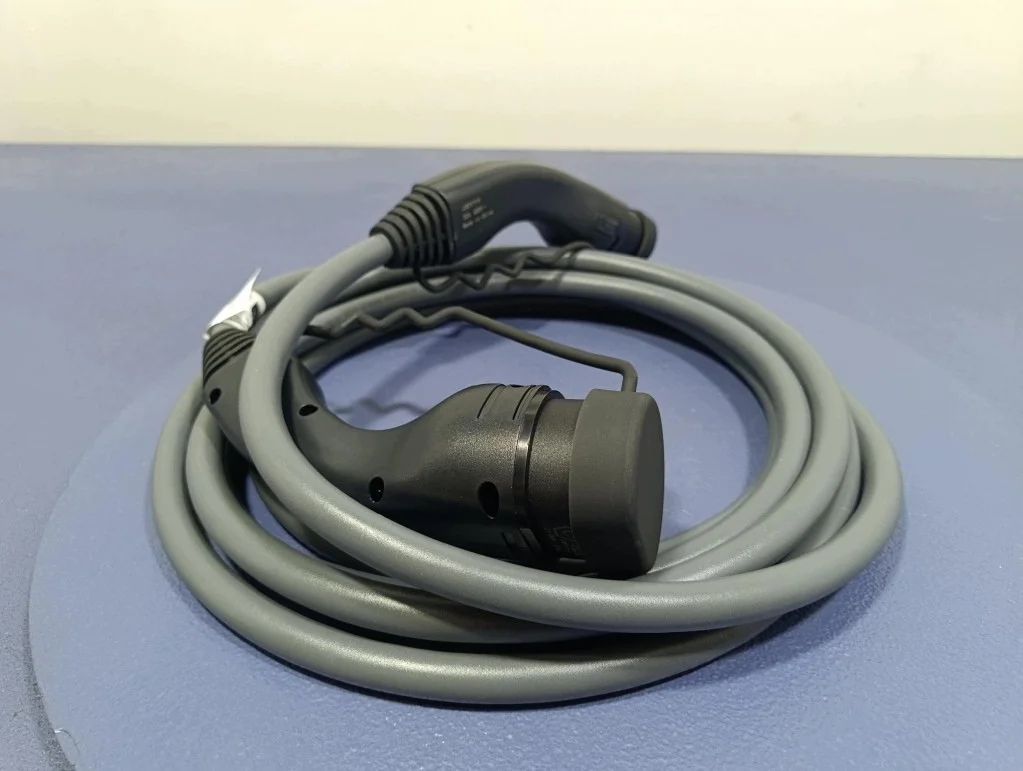 Ladekabel BMW 5 G60 G61 5B6EC26 Gebraucht image 3