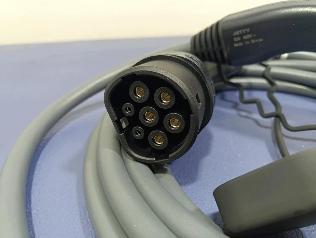 Ladekabel BMW 5 G60 G61 5B6EC26 Gebraucht image 5