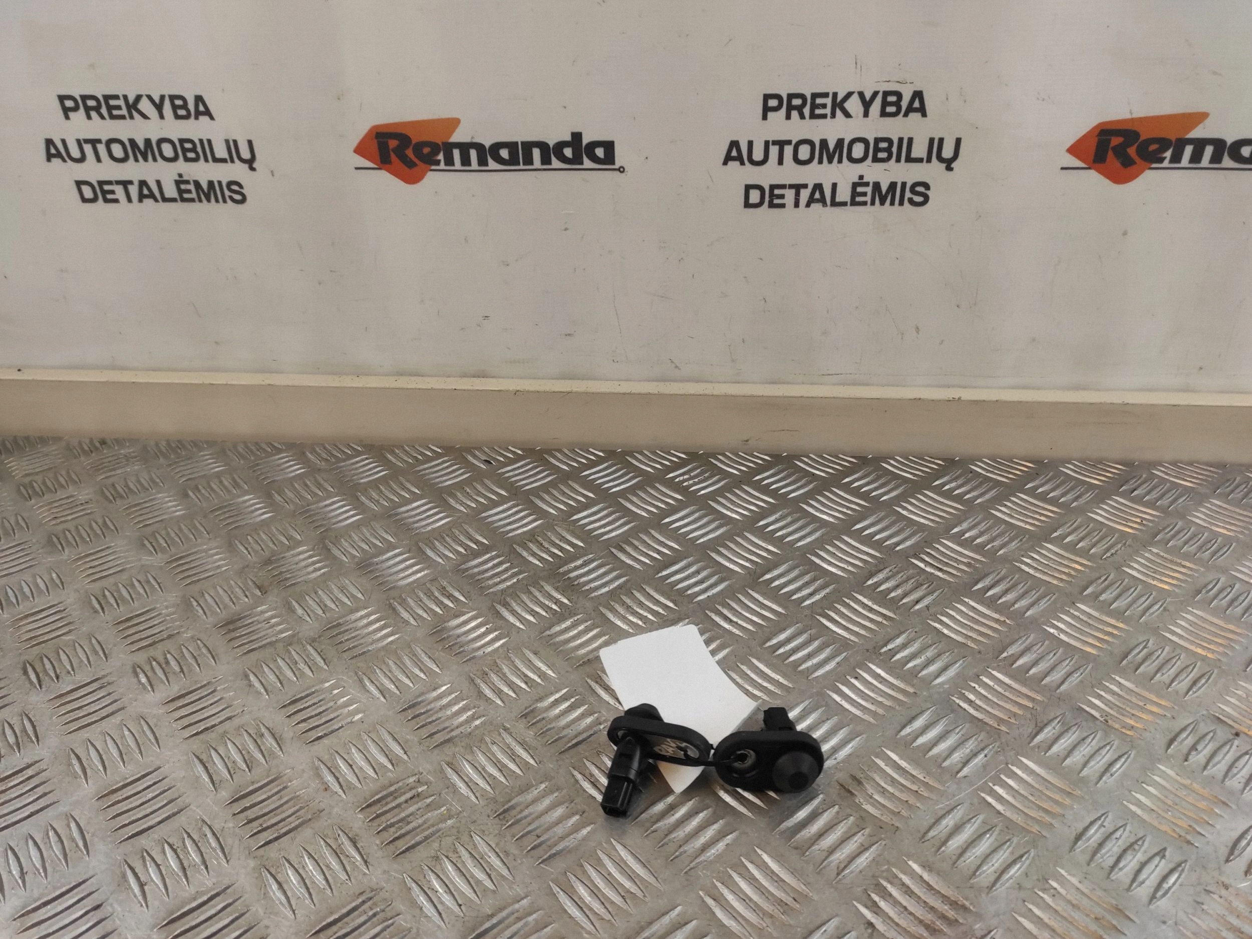 2020 Toyota RAV4 (XA50) Oven Opening Sensor OEM REM35908 image 2
