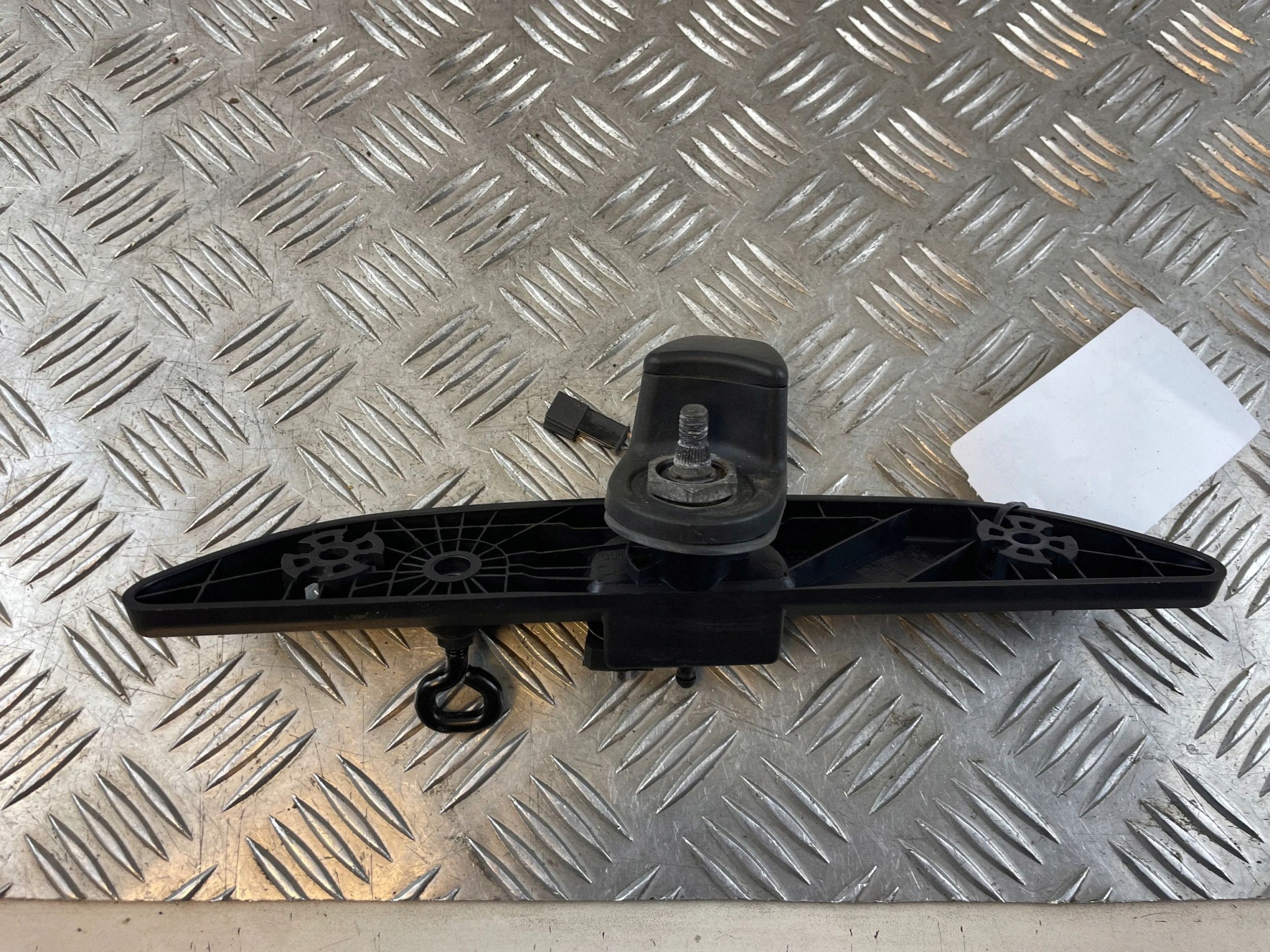 Fecho do Porta-malas BMW 5 G30 G31 G38 61627390419 image 3