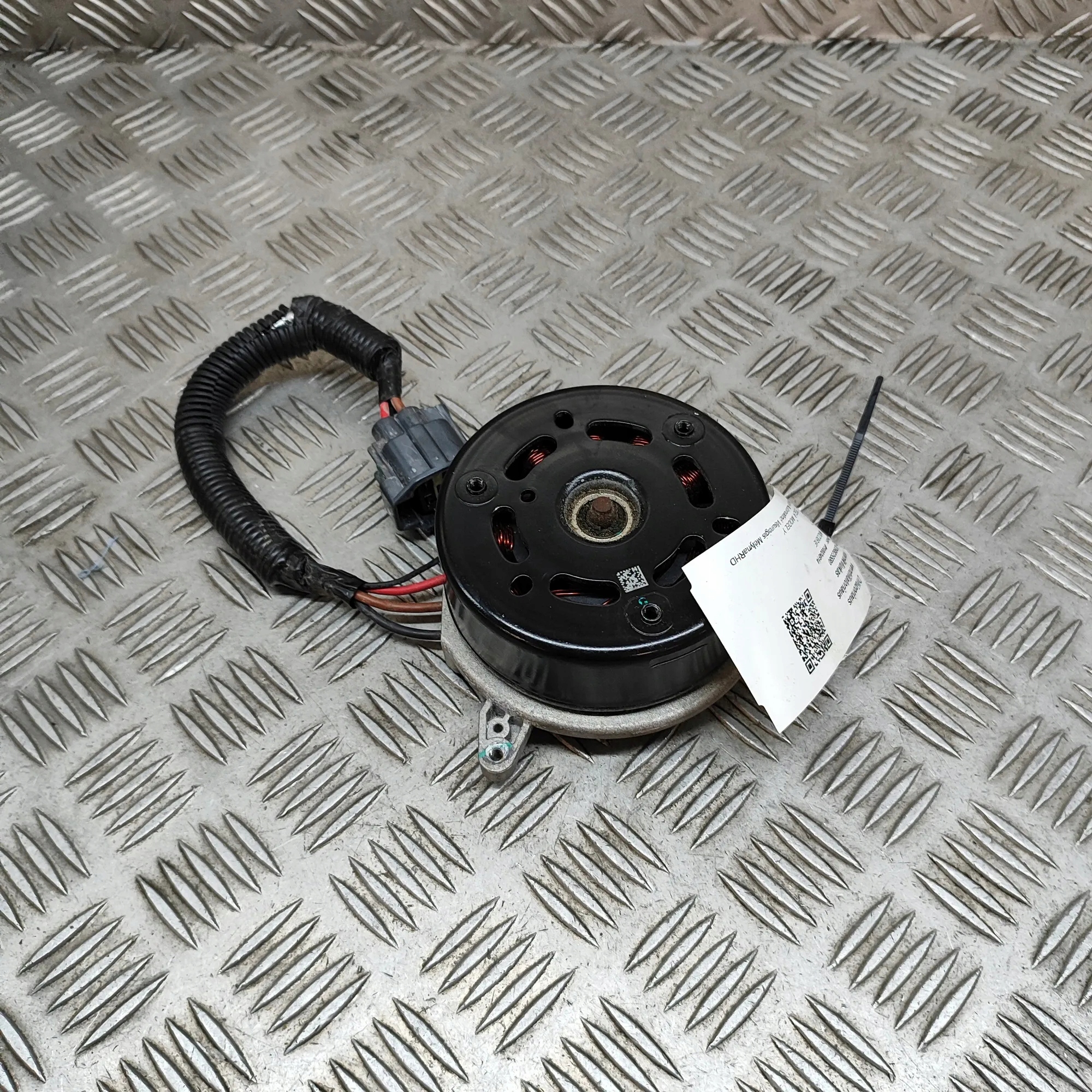 Motor Ventilador Tesla Model Y LX108001T19 image 2