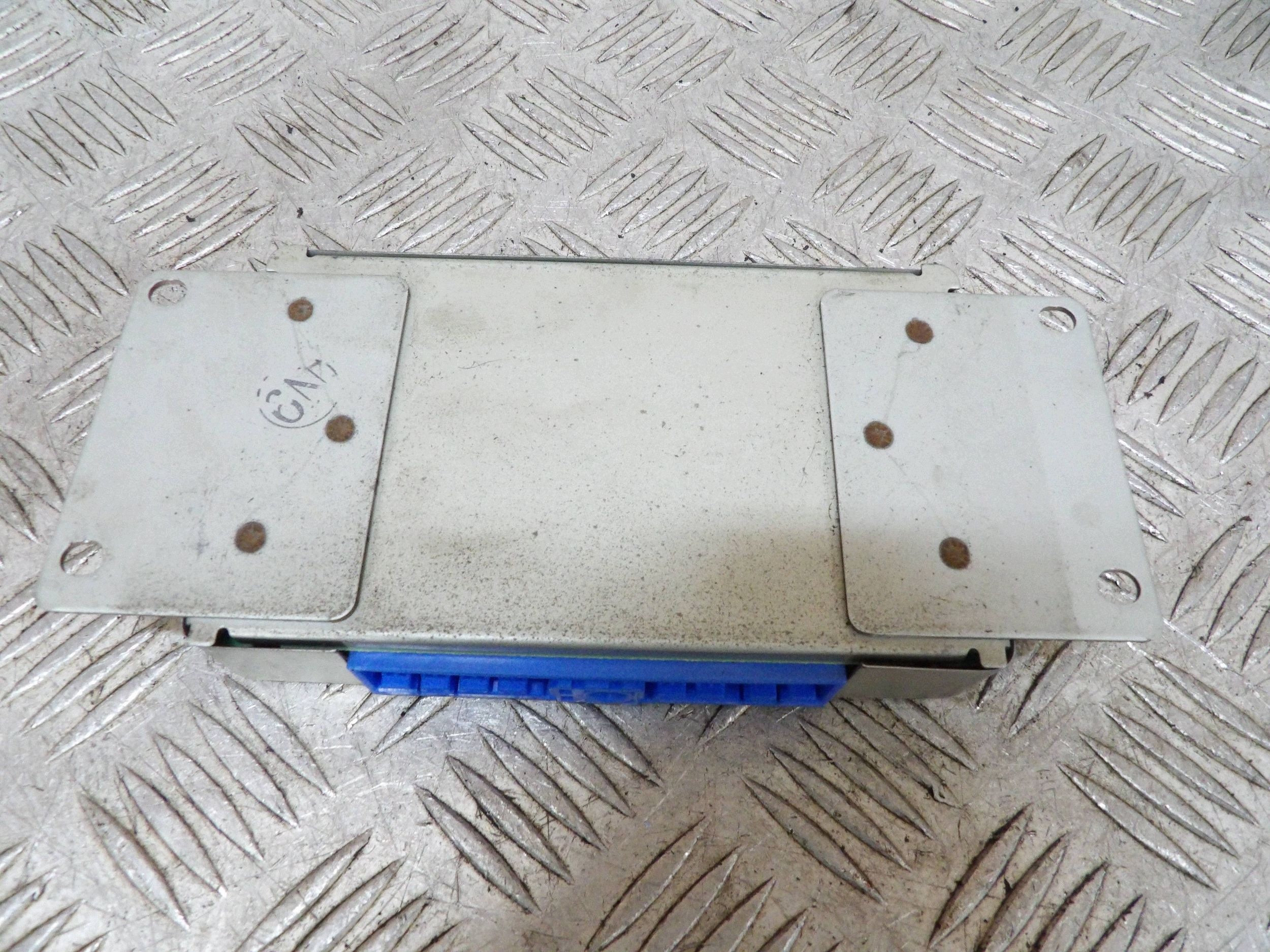 Nissan Terrano II 2.7 TDI Versnellingsbak Module image 4