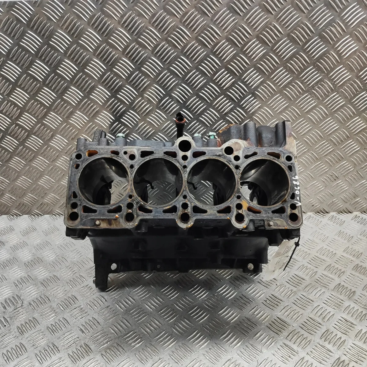 Bloc moteur Audi 1.8 T A4 B6 B7 06A103021K image 5