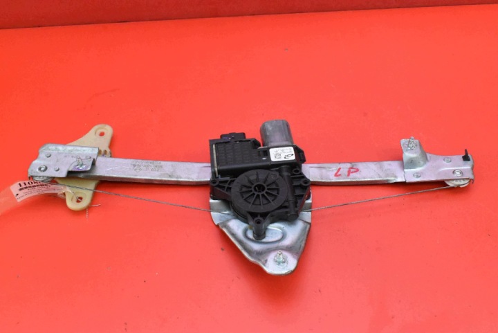 Tuulilasin nostin vasen etu EU 807217664R Dacia Duster 2 II 17-21