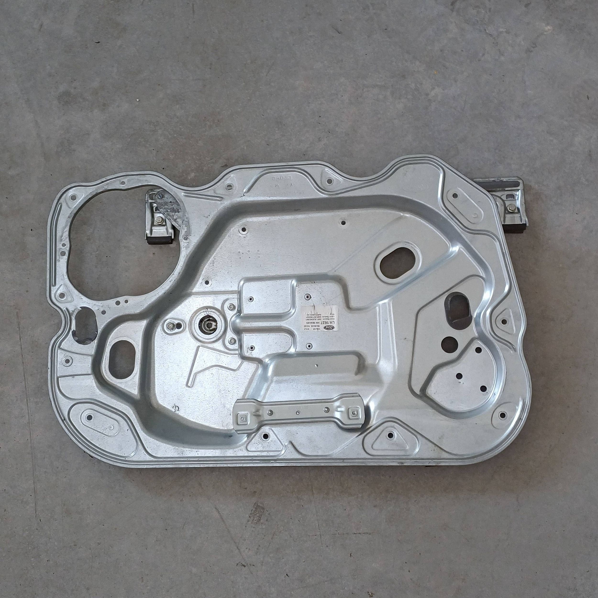 Lève-vitre manuel avant gauche Ford C-MAX I DRC121570 image 2