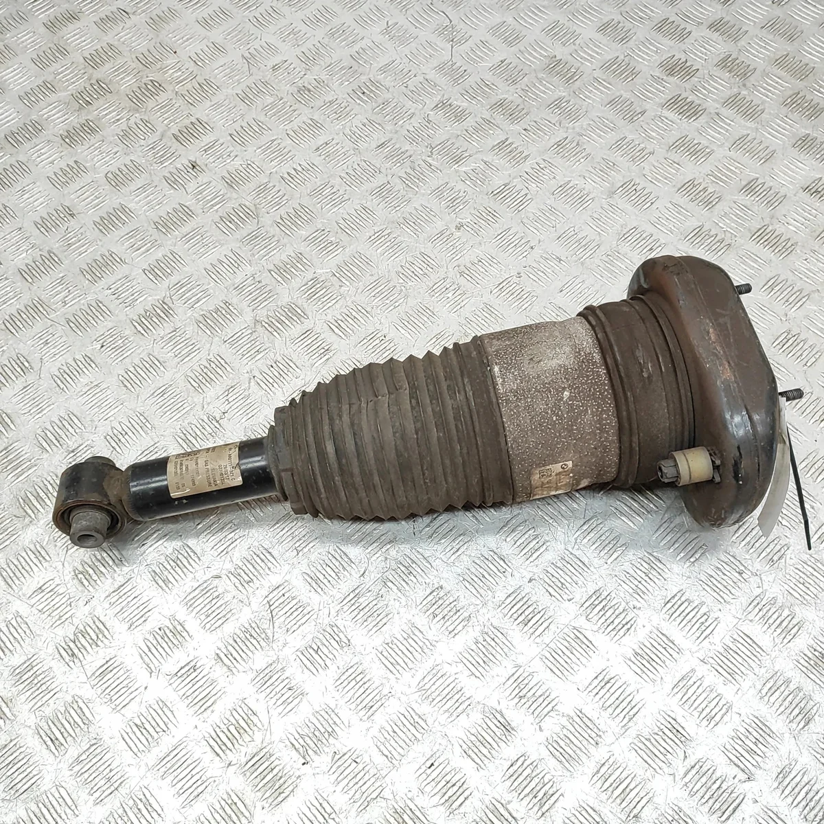 Amortecedor Pneumático Traseiro Esquerdo BMW 5 G31 image 3