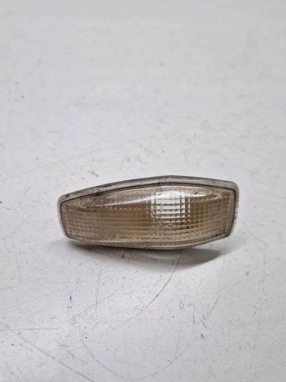 Clignotant gauche Kia Sorento Magentis 923033B1 image 2