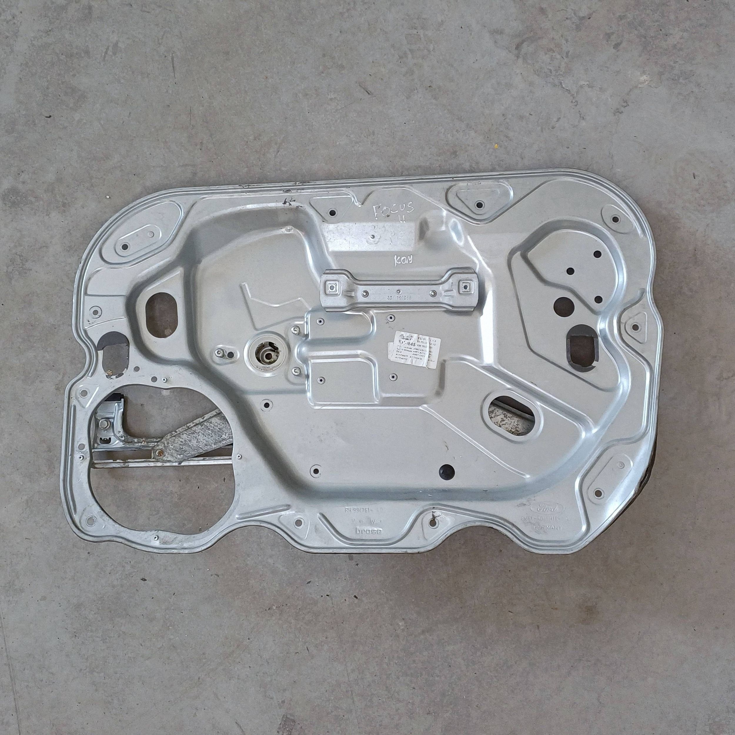 Manual Window Regulator Front Right Ford Focus II DRC121573 image 2