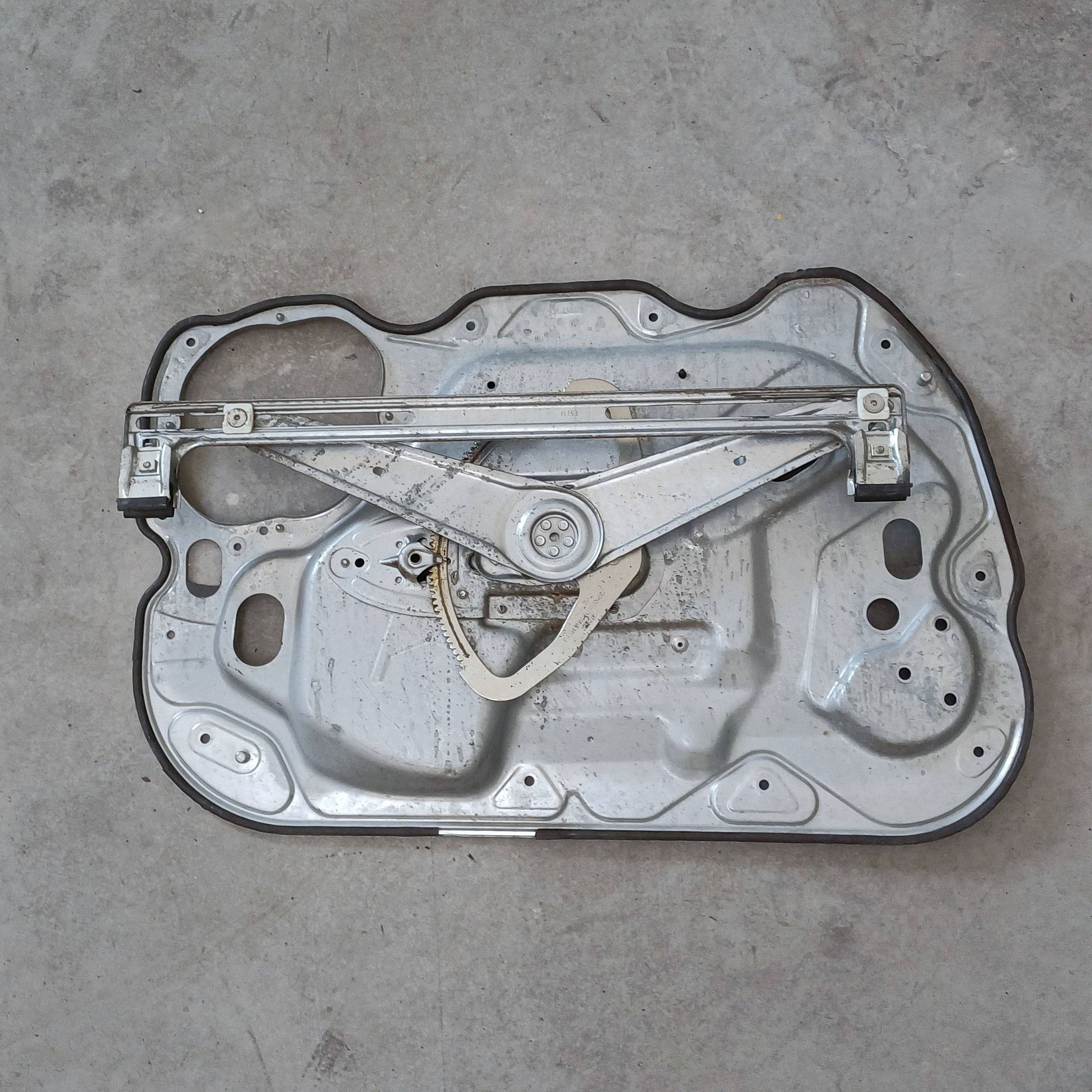 Manual Window Regulator Front Right Ford Focus II DRC121573 image 7