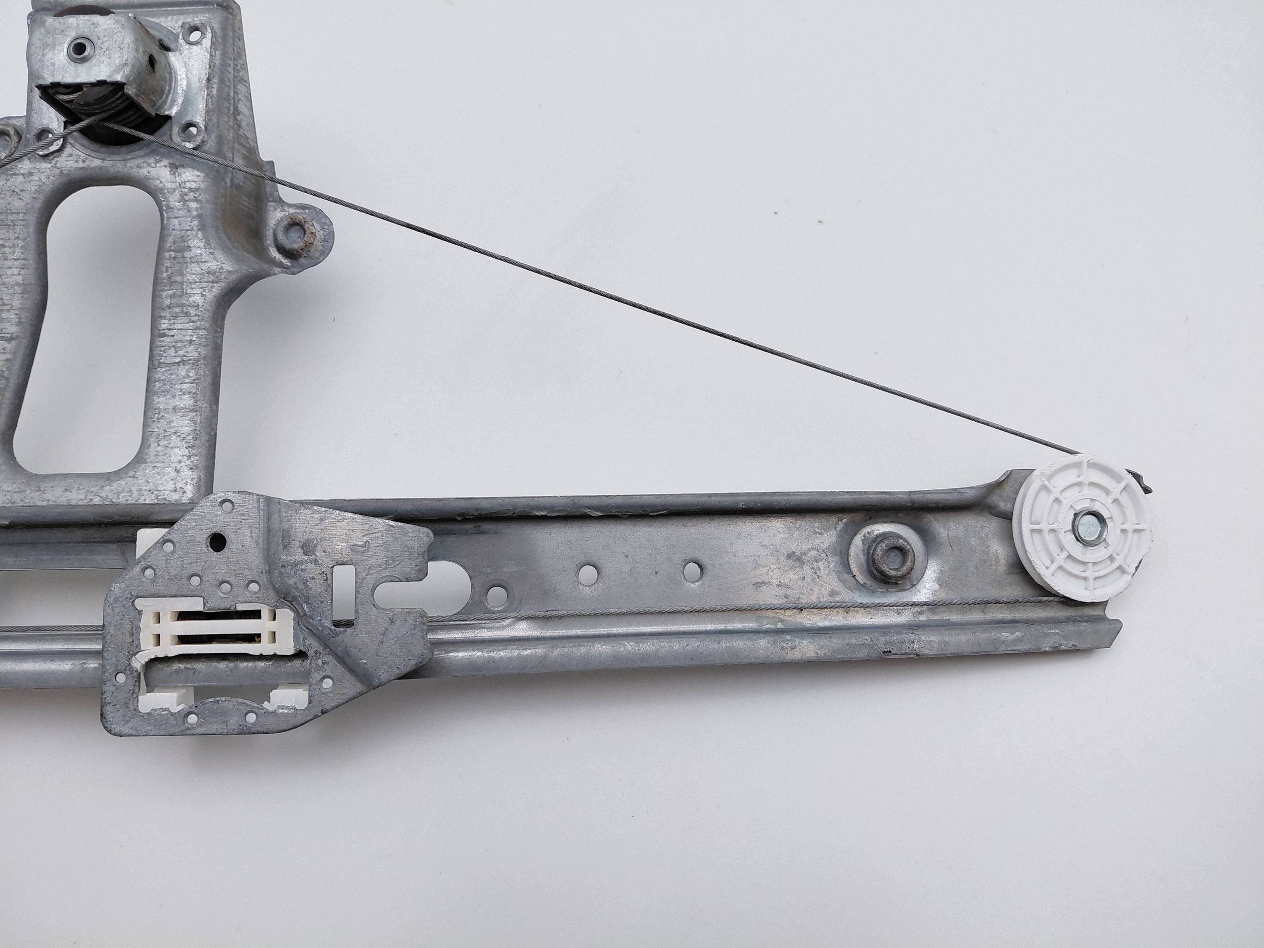 Manual Window Regulator Left Rear BMW 3 E46 DRC121576 image 4