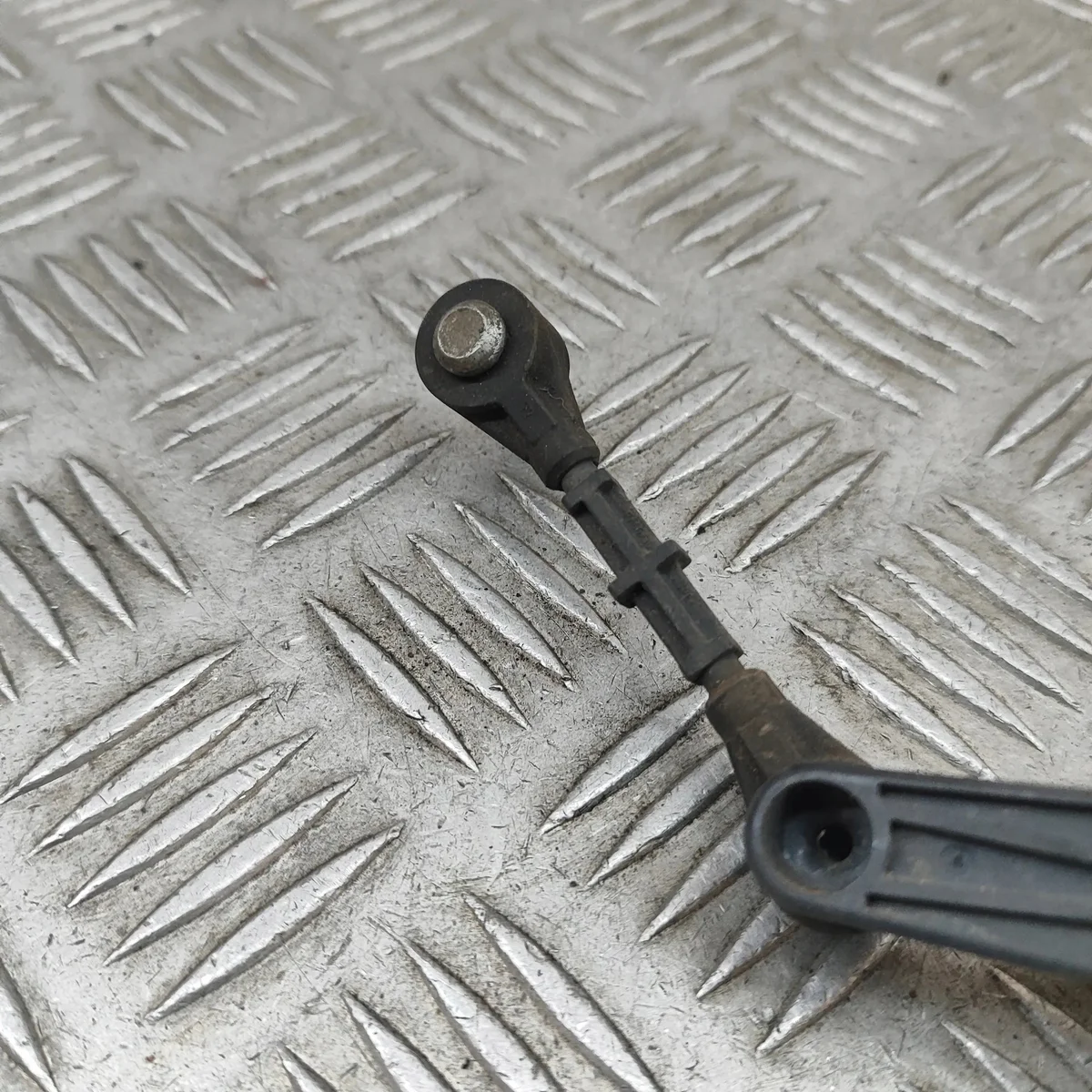 Sensor Vorderachse links Range Rover Sport L461 image 6