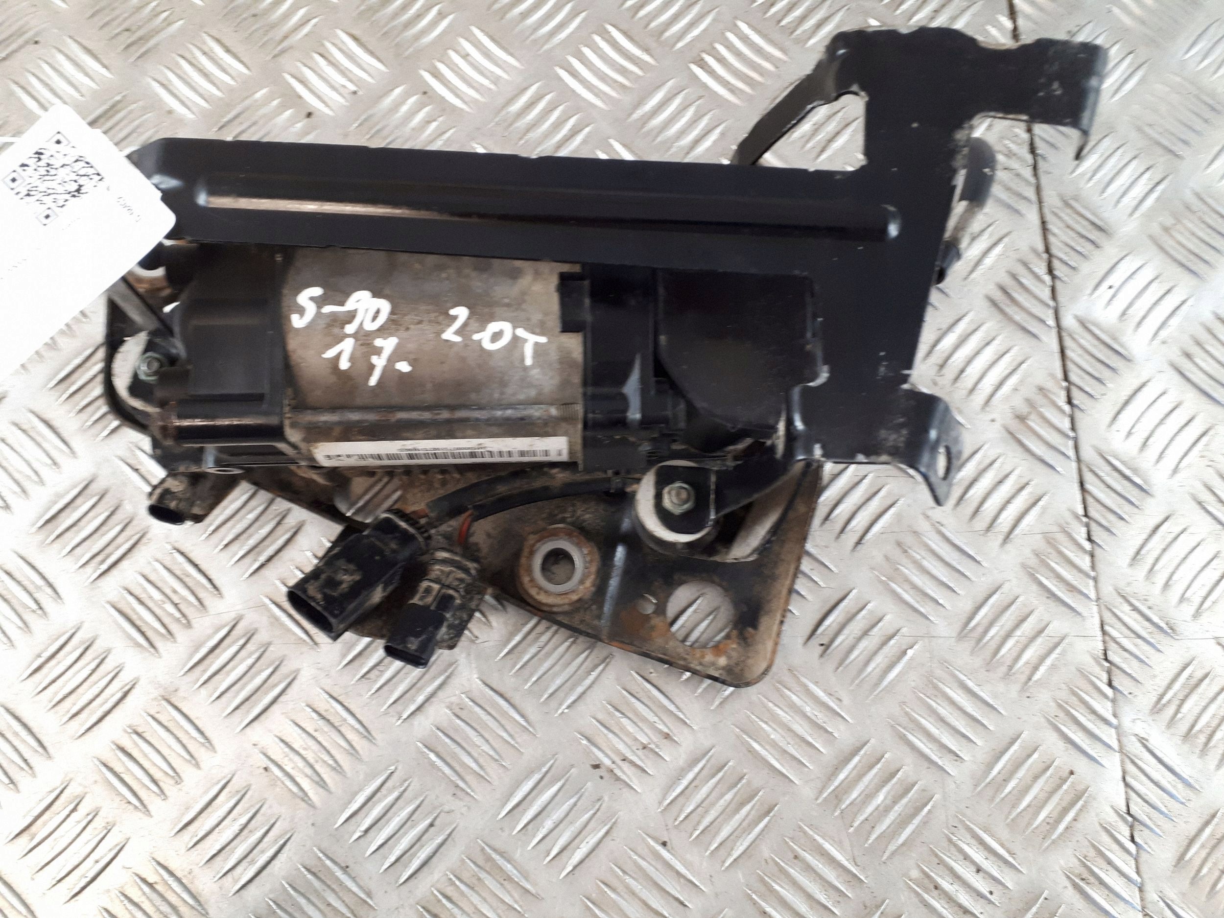 Volvo S90/V90 taka-ilmajousituksen kompressori 155000872