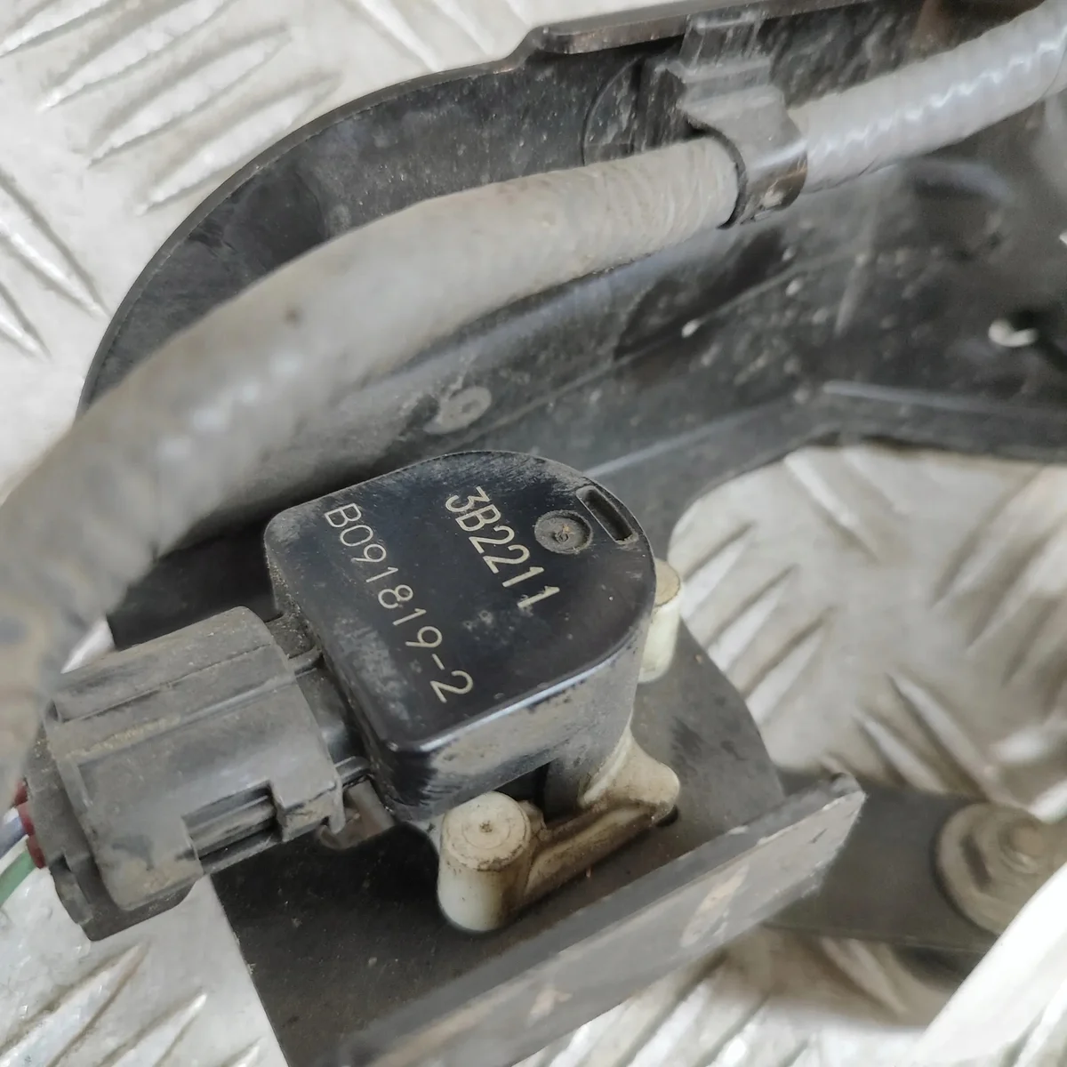 Suzuki SX4 S-Cross 18r Cable Sensor Nivelación image 6