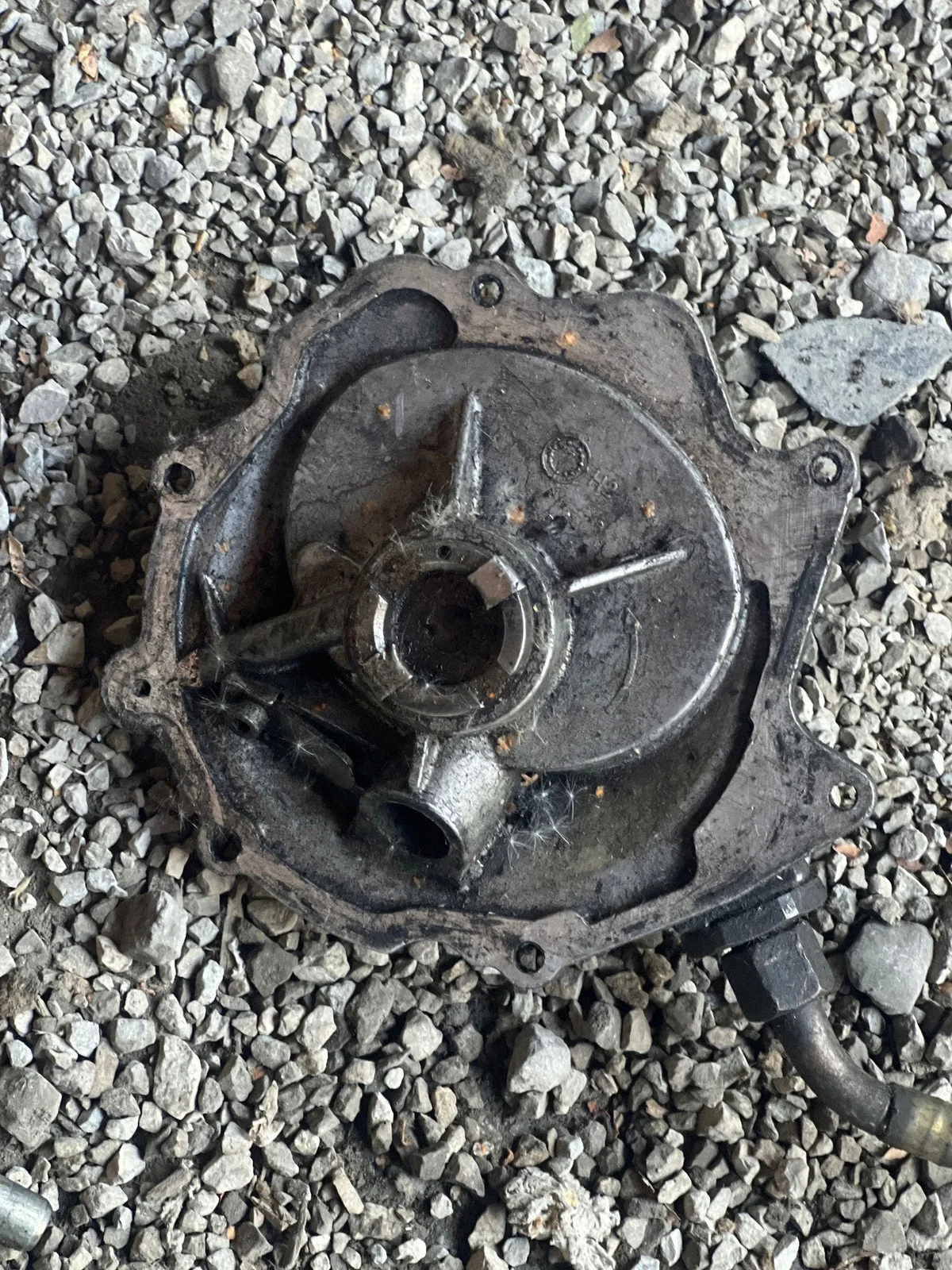 Pompe à vide Mercedes-Benz OE 0002304365