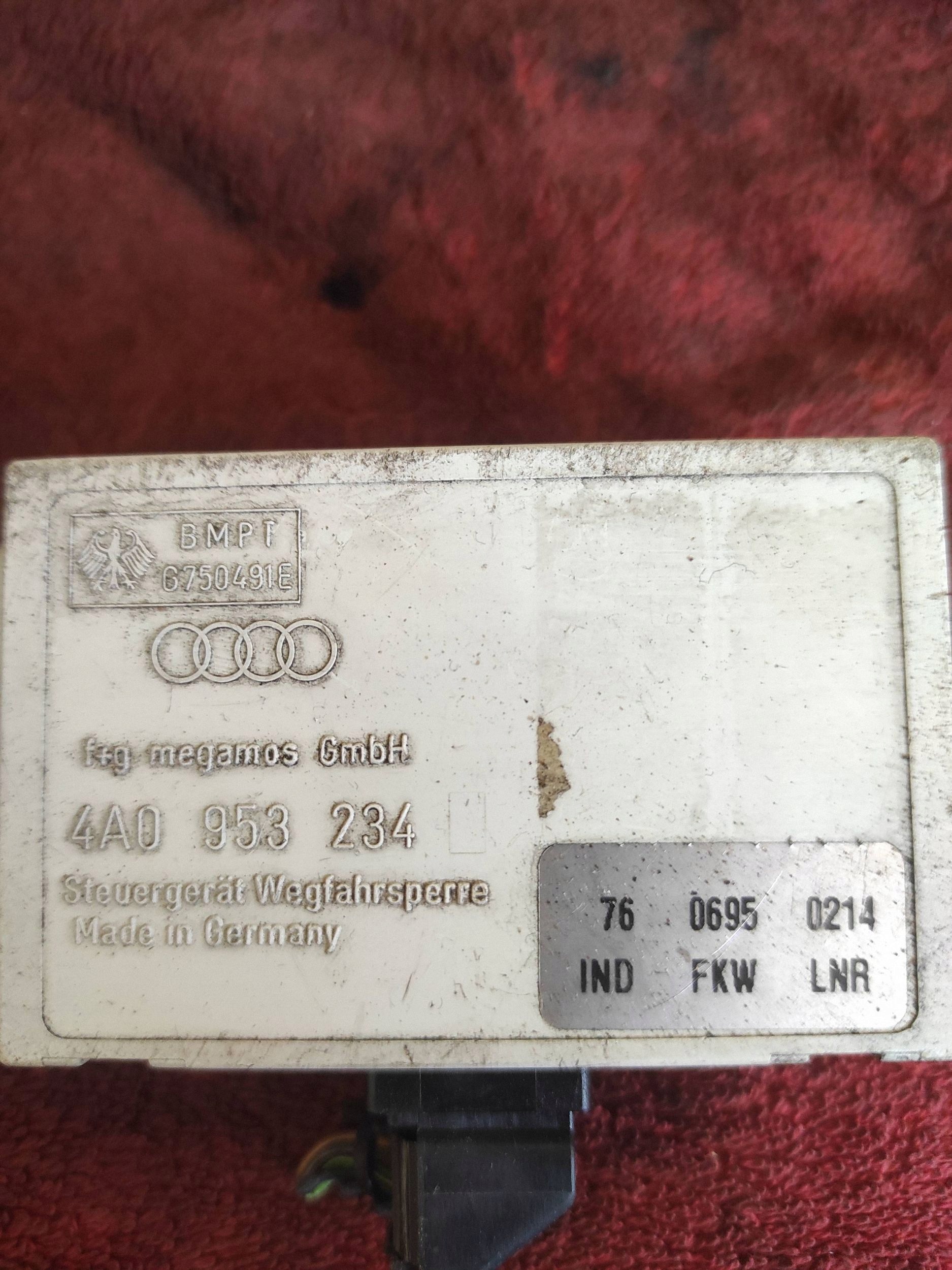 Audi A4 S4 B5 8D immobiliserimoduuli 6750491E