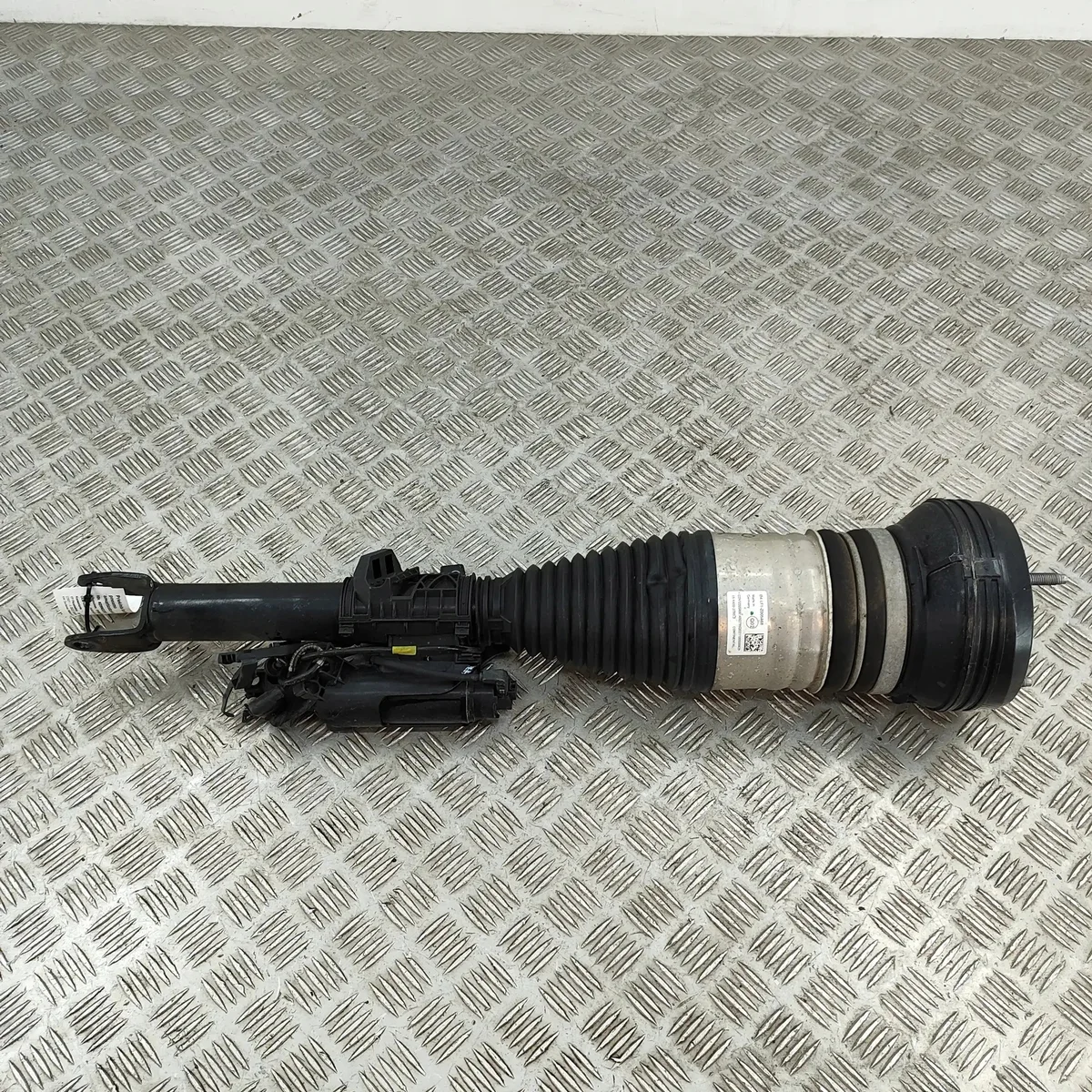 Luftfederbein vorne links Mercedes EQS A2973202501