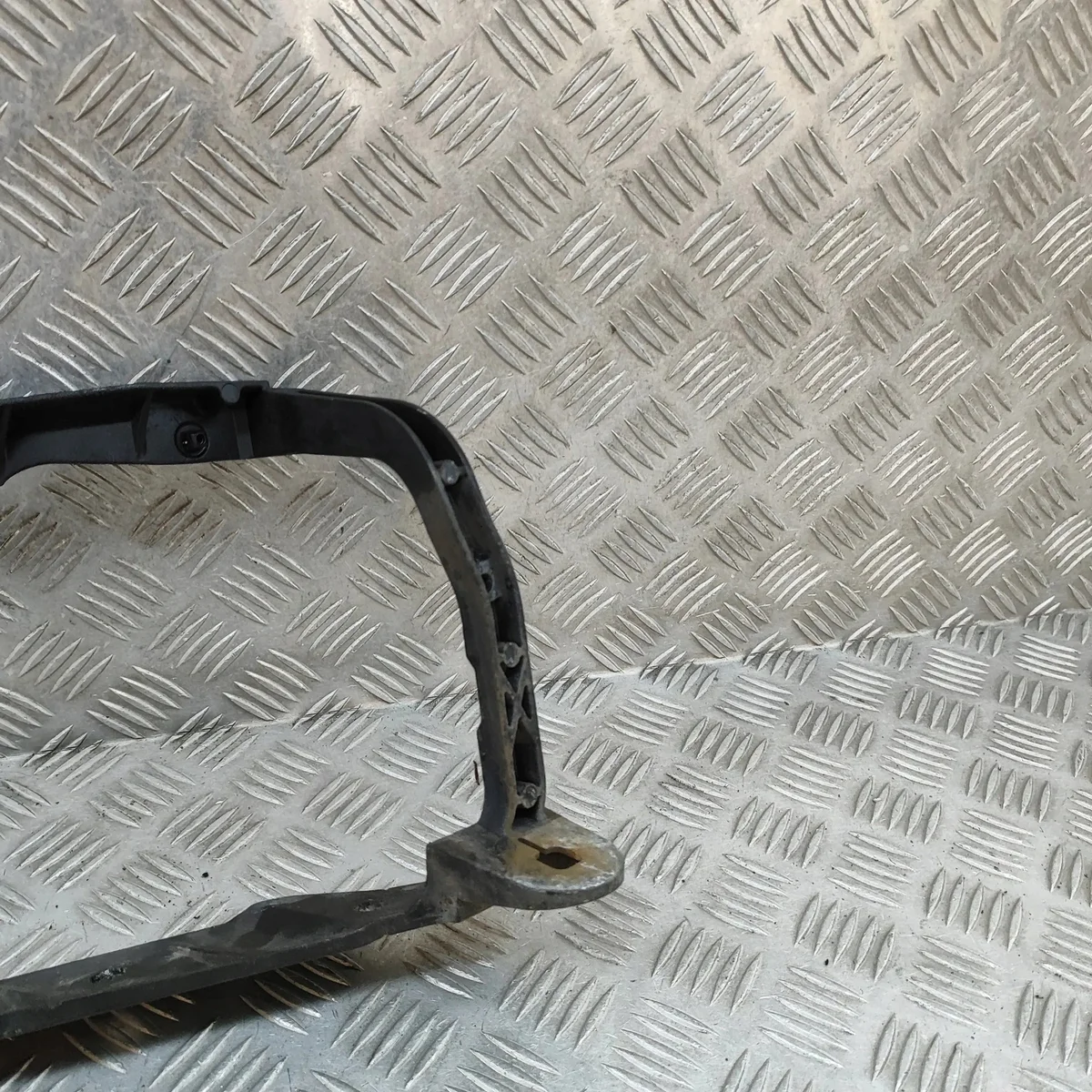Halterung Scheinwerfer Links Audi A8 D2 gebraucht image 4