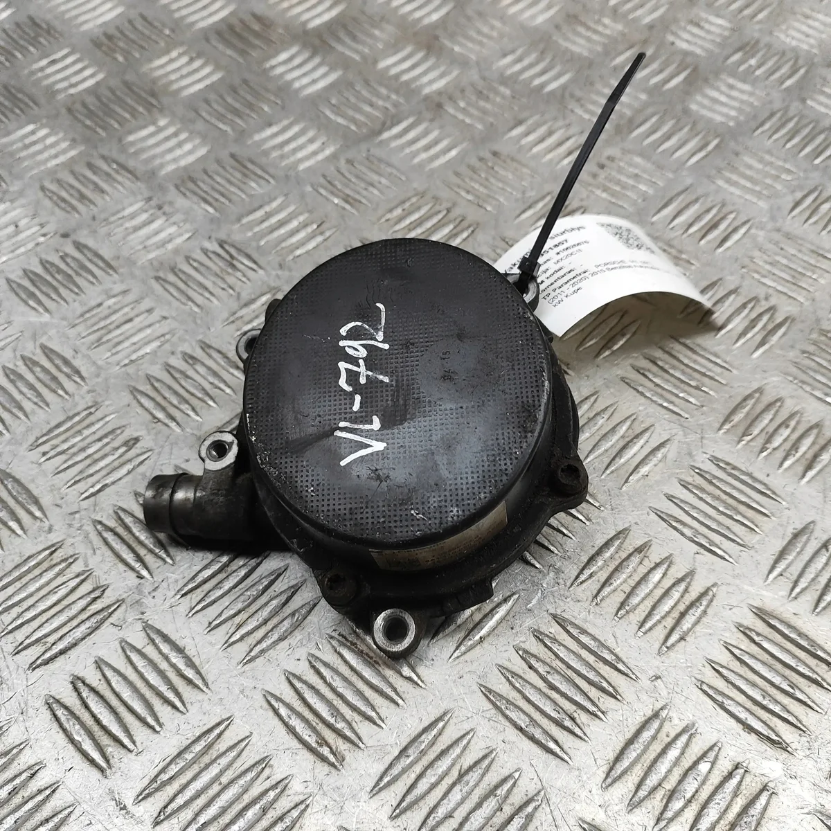 Porsche 911 991 Vakuumpumpe 9A111009006