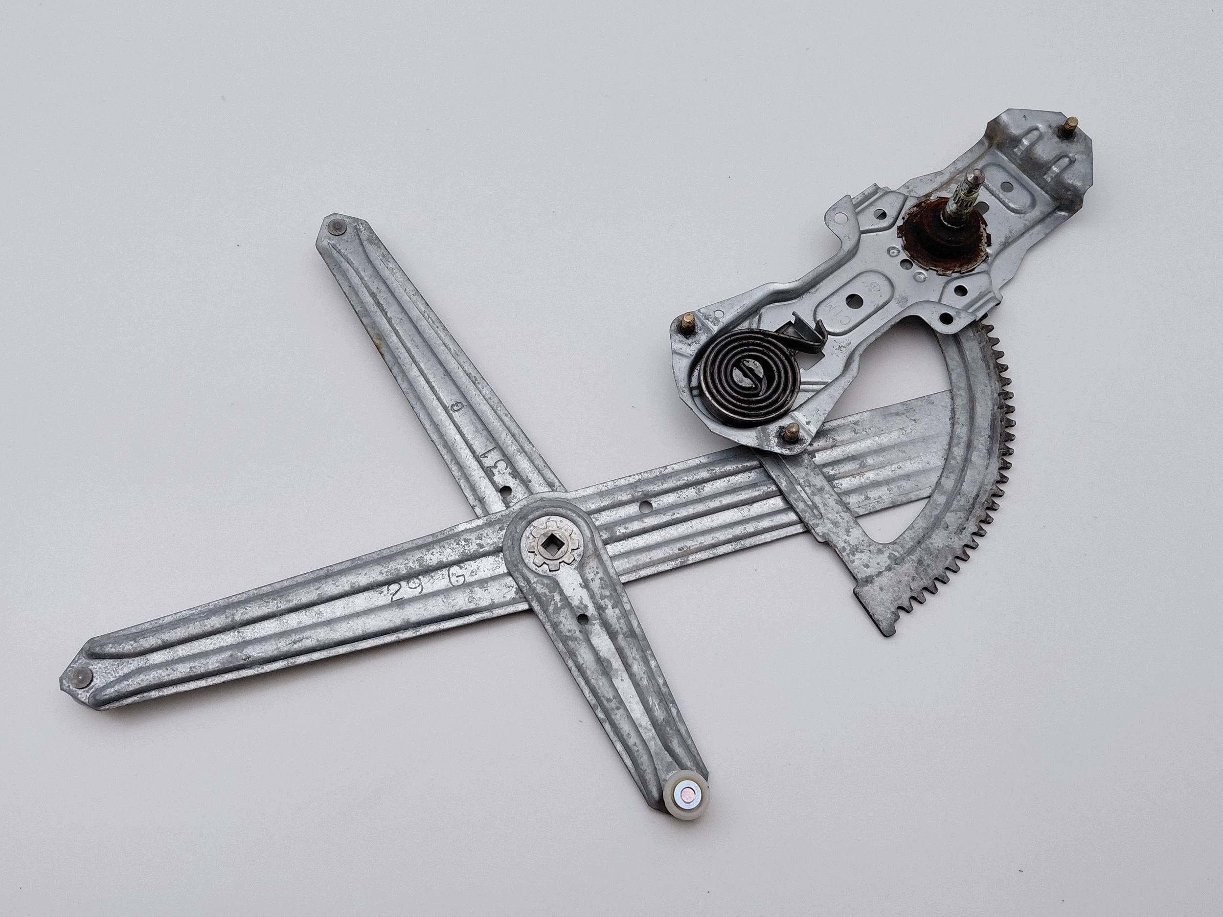 Fensterheber manuell links vorne Peugeot 205 3-Türer image 2