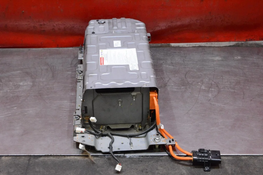 Bateria Kia Optima 37505-E6510 Usada image 3