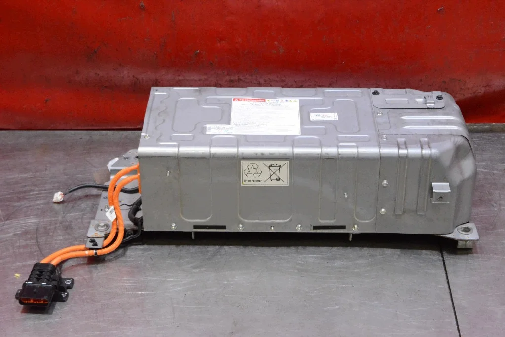 Bateria Kia Optima 37505-E6510 Usada image 4