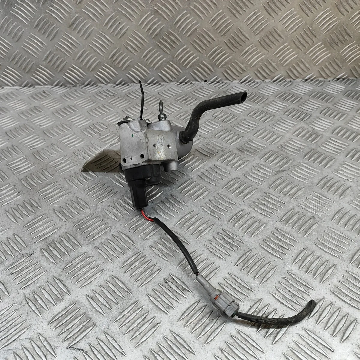 Bromscylinder Toyota Prius 4727047010 image 3