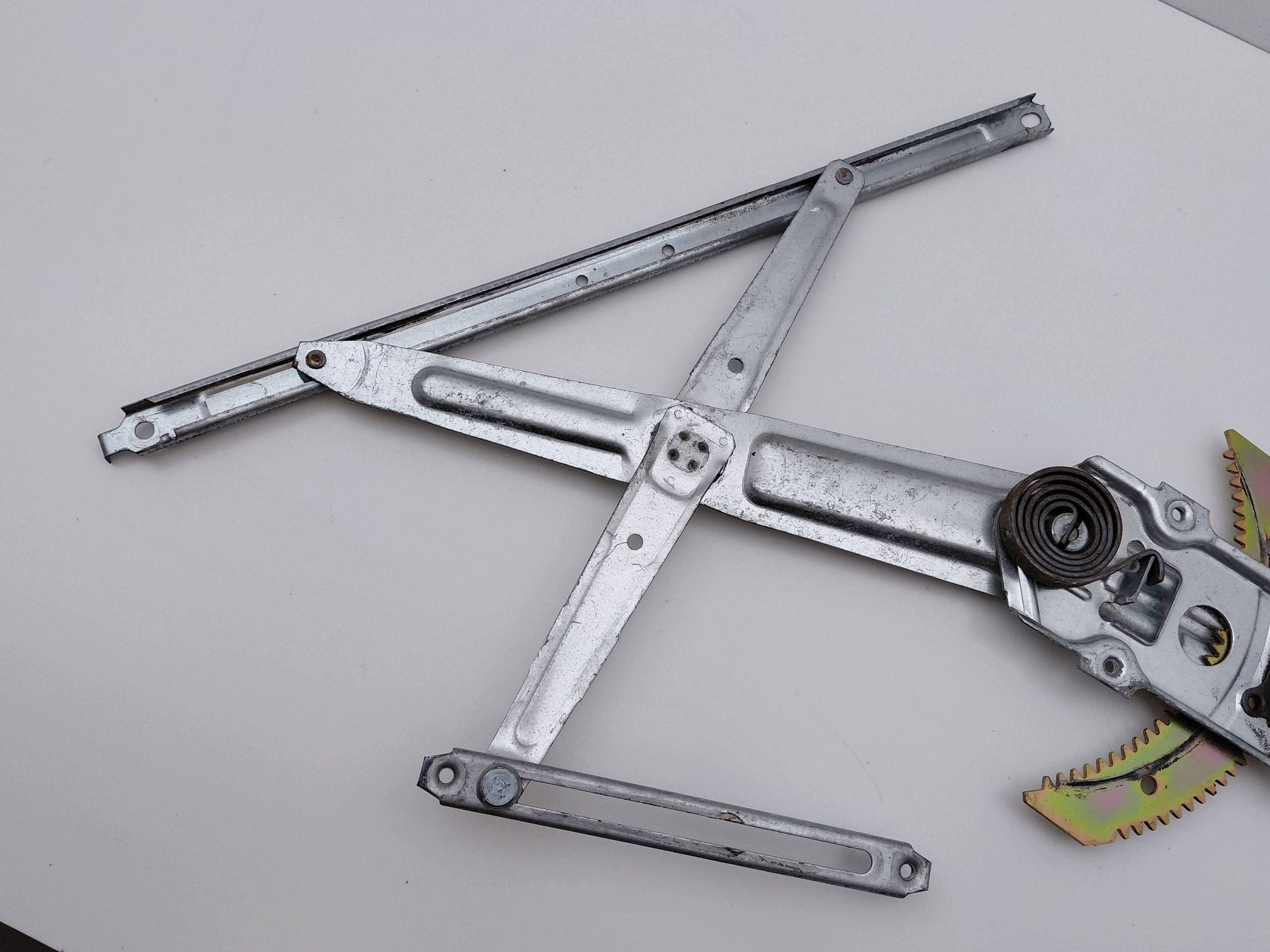 Fensterheber manuell rechts vorne Daihatsu Cuore image 3