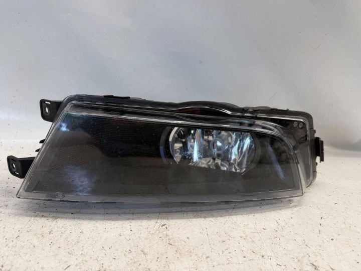 Skoda Octavia MK3 III 5E 5E0941700E halogeeni oikea etu