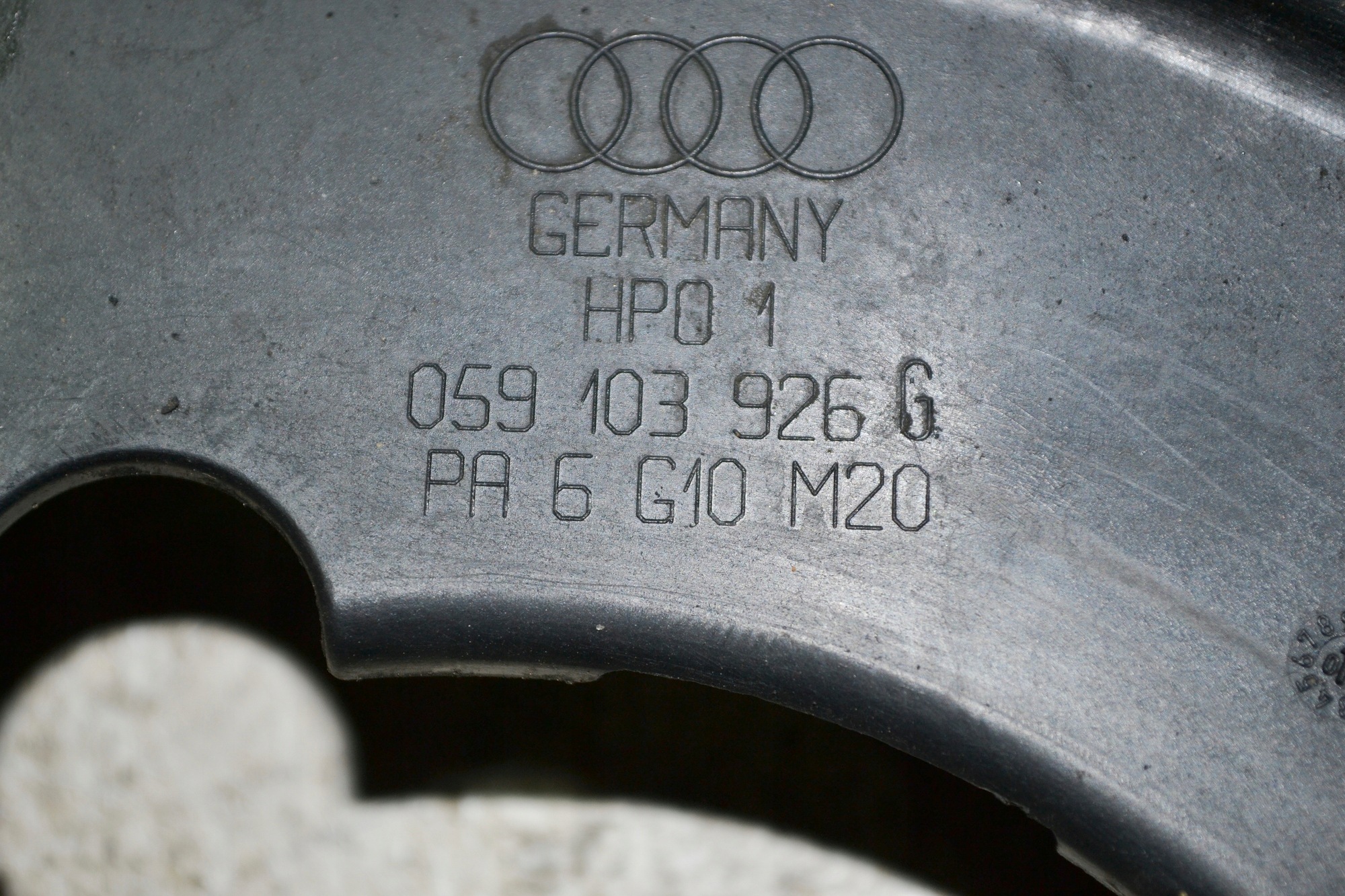 Cache courroie distribution Audi A6 3.0 TDI 059103926G image 3