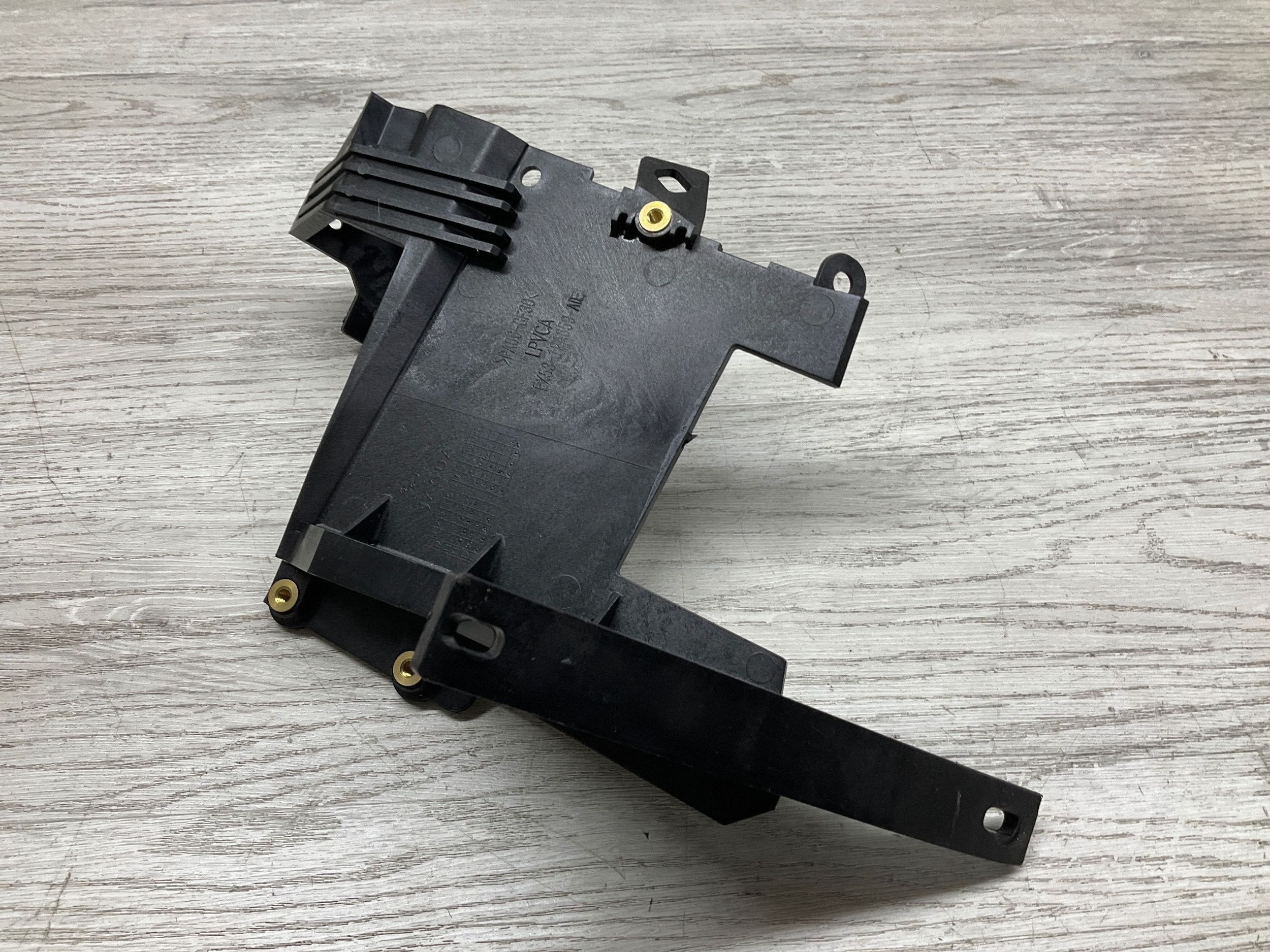 Fuse Box Mounting Jaguar F-Type EX5312A659AE image 2