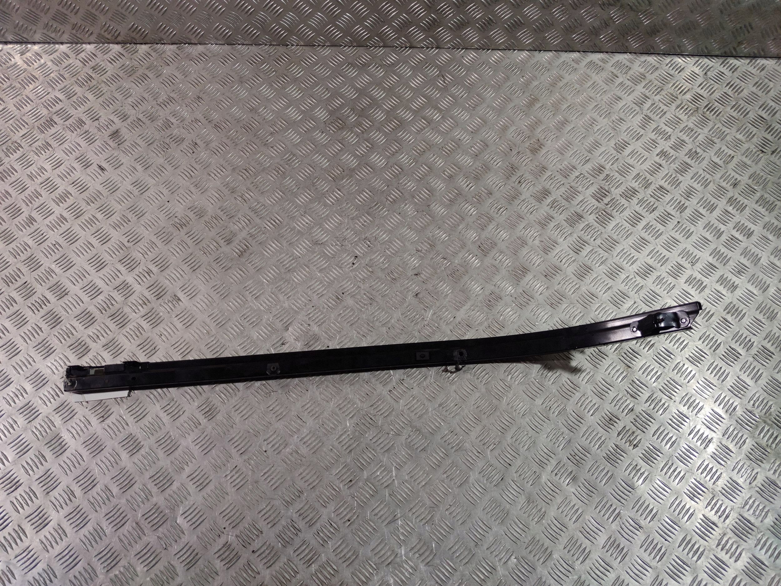 Mercedes A 4477660637 rail porte GAUCHE image 3