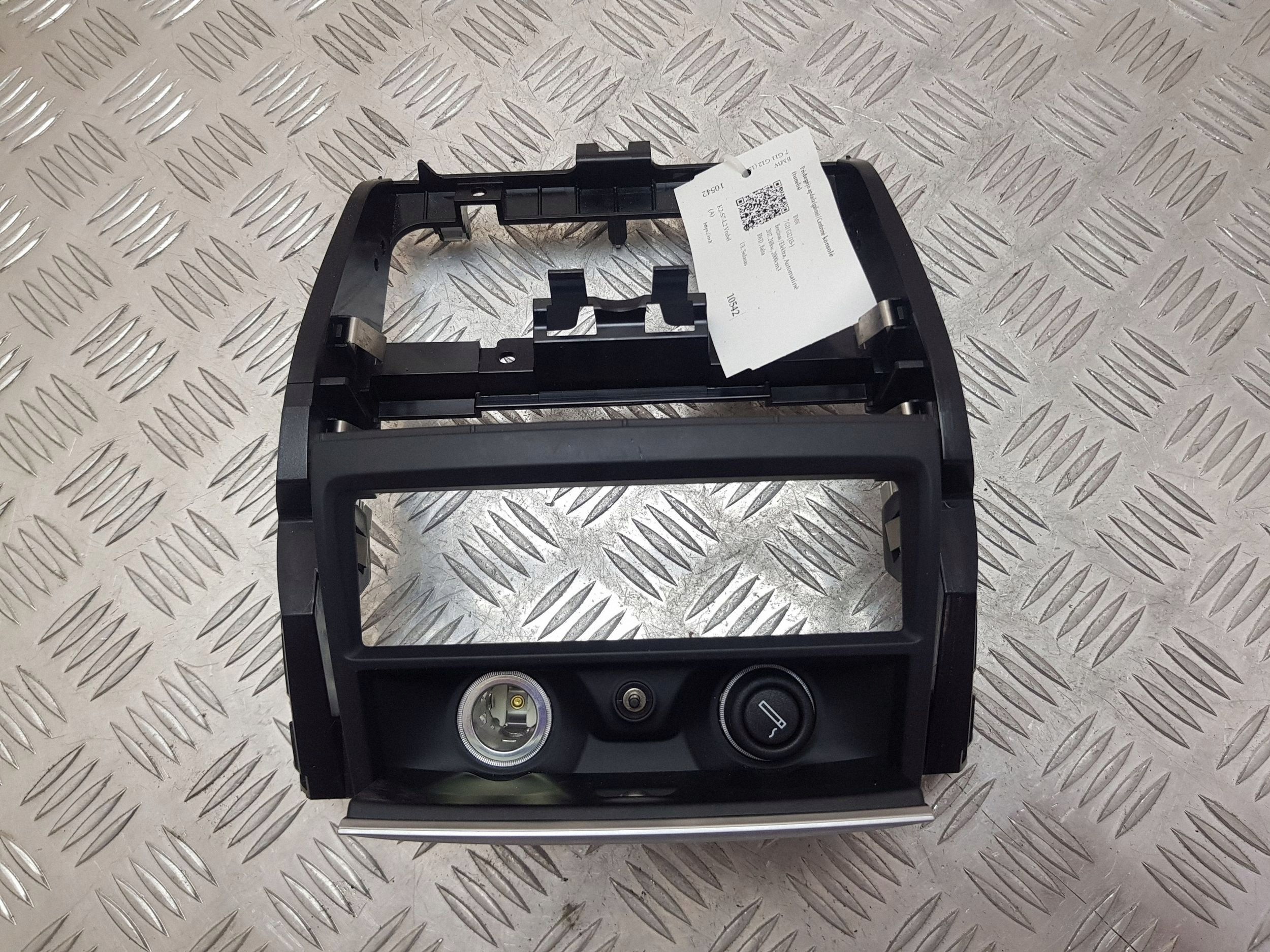 BMW 7 G11 G12 Panel 9302186 Begagnad image 4