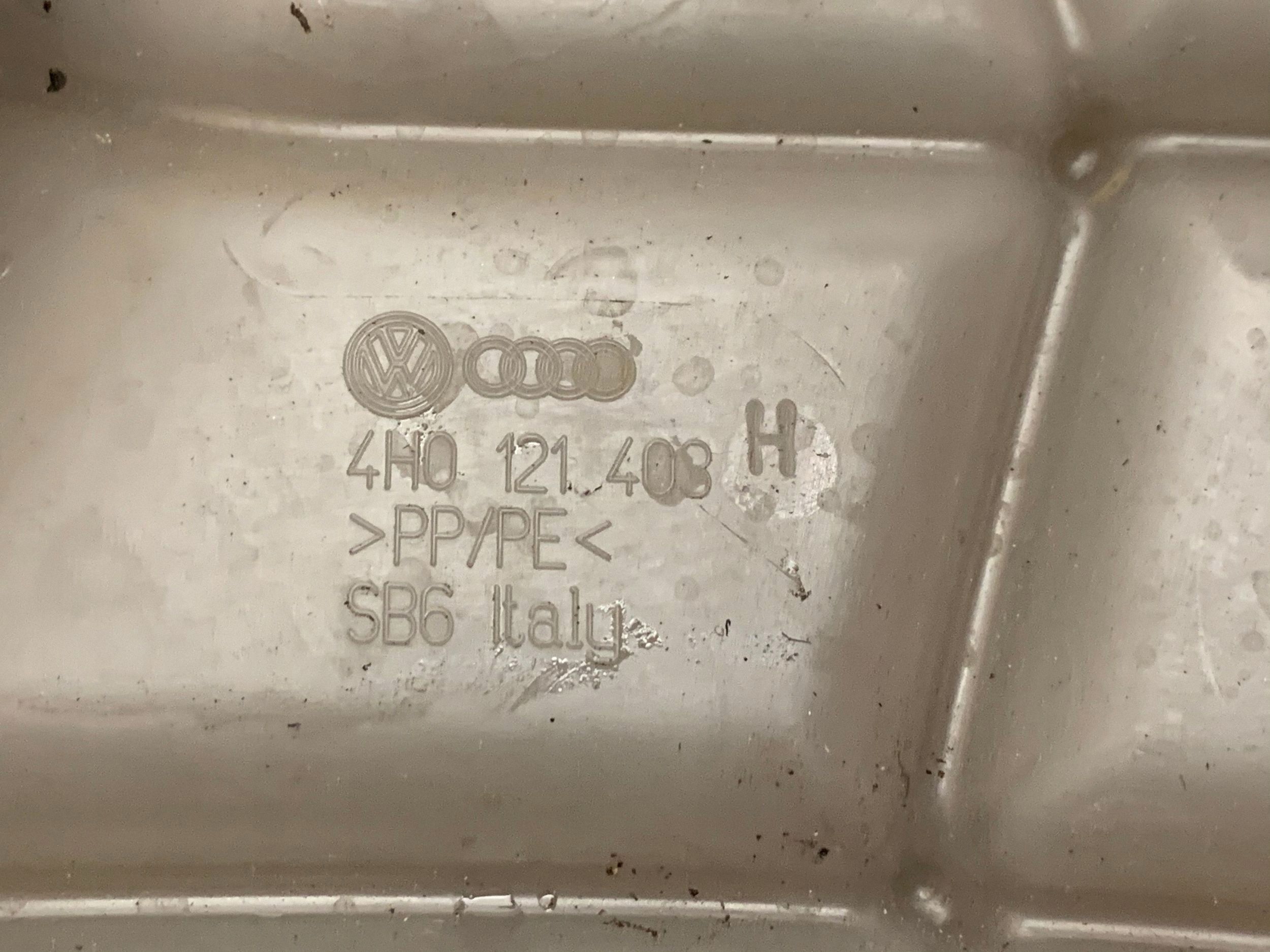 Audi A8 S8 D4 4H 2013 Coolant Expansion Tank Cap OEM 4H0121408H