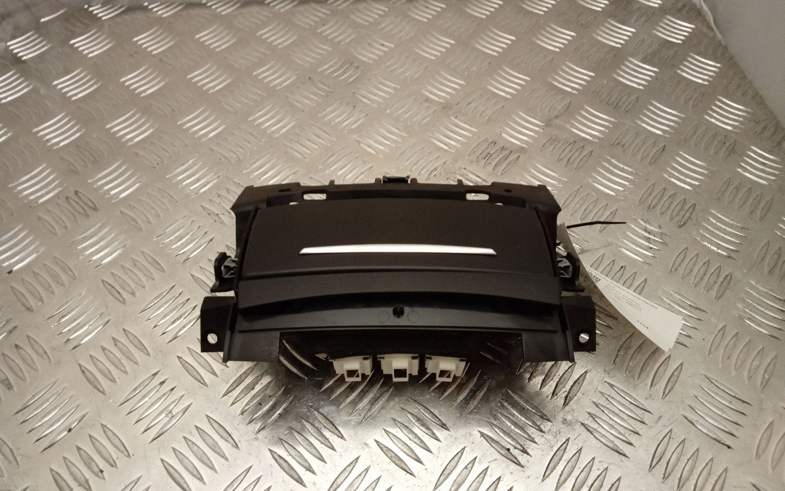 Audi A8 S8 D4 4H Isqueiro Traseiro Túnel Central OEM 4H0864051B image 2
