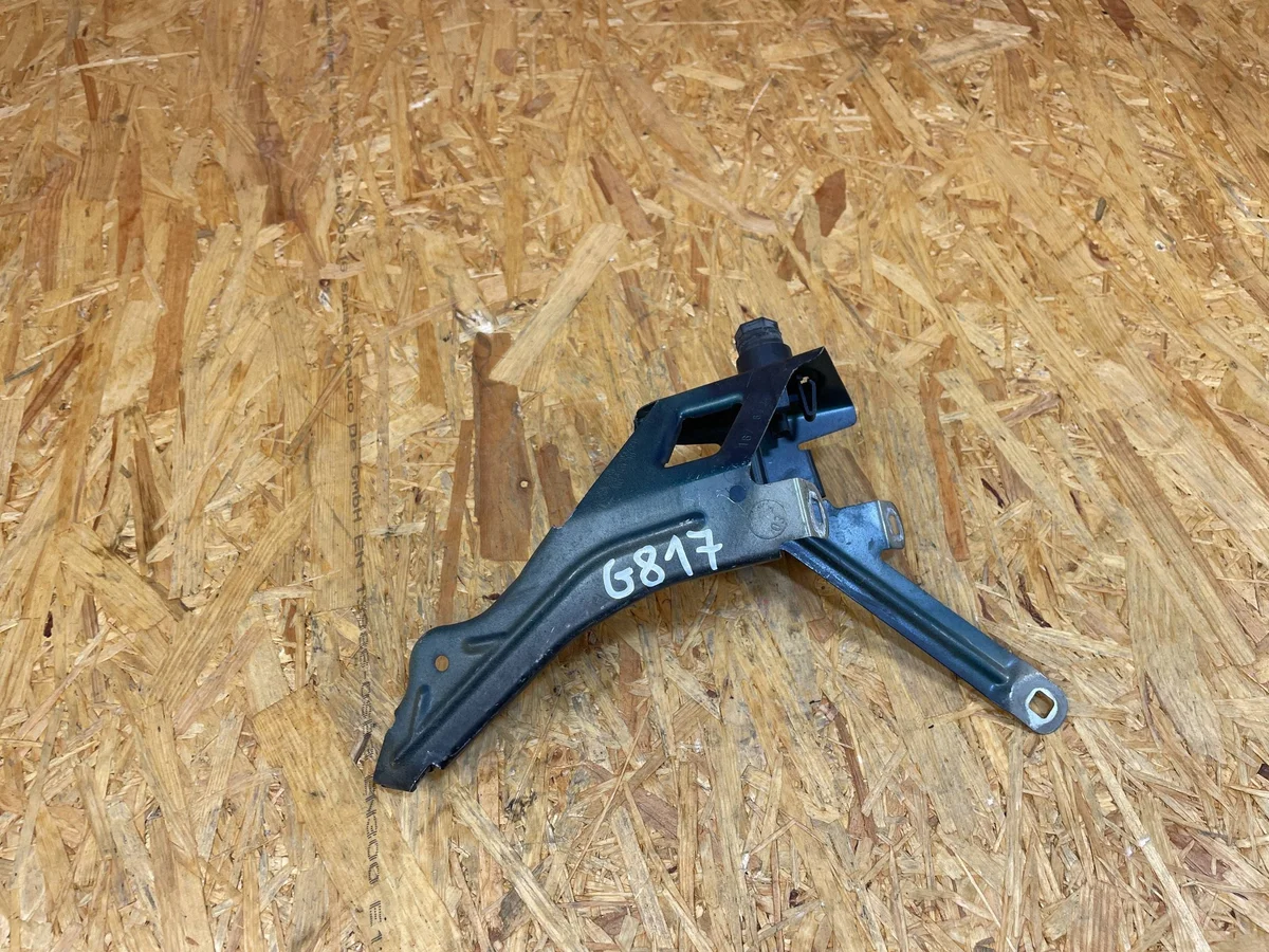 Bevestiging spatbord links BMW 5 F07 GT