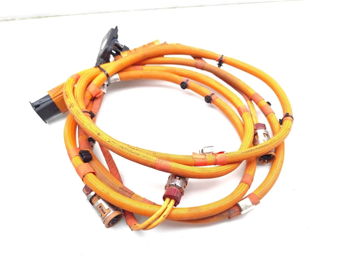 BMW i4 High Voltage Cable 5A2DB33-05 (Used) image 5
