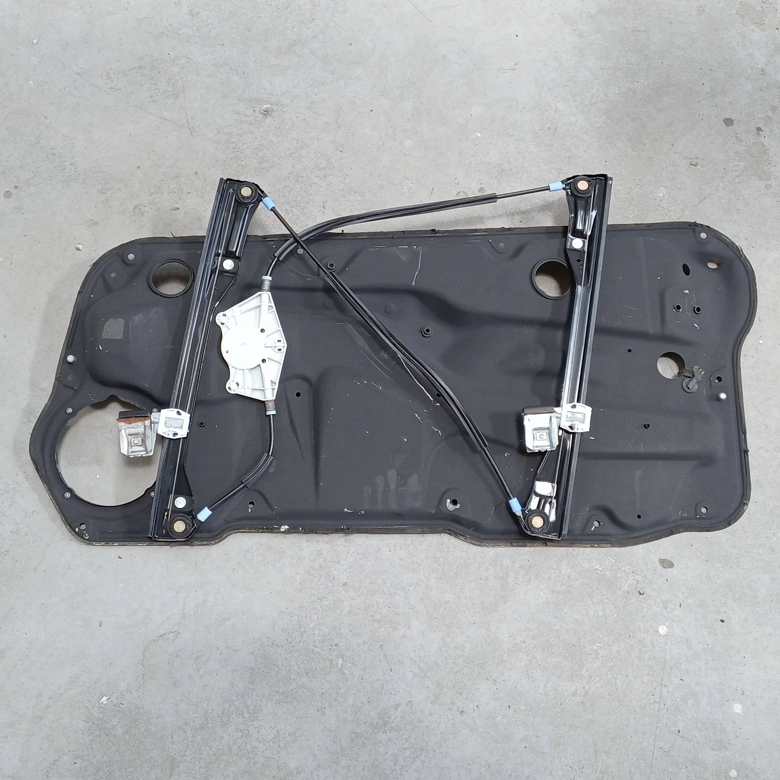 VW Golf IV Manual Window Regulator Left Front image 6
