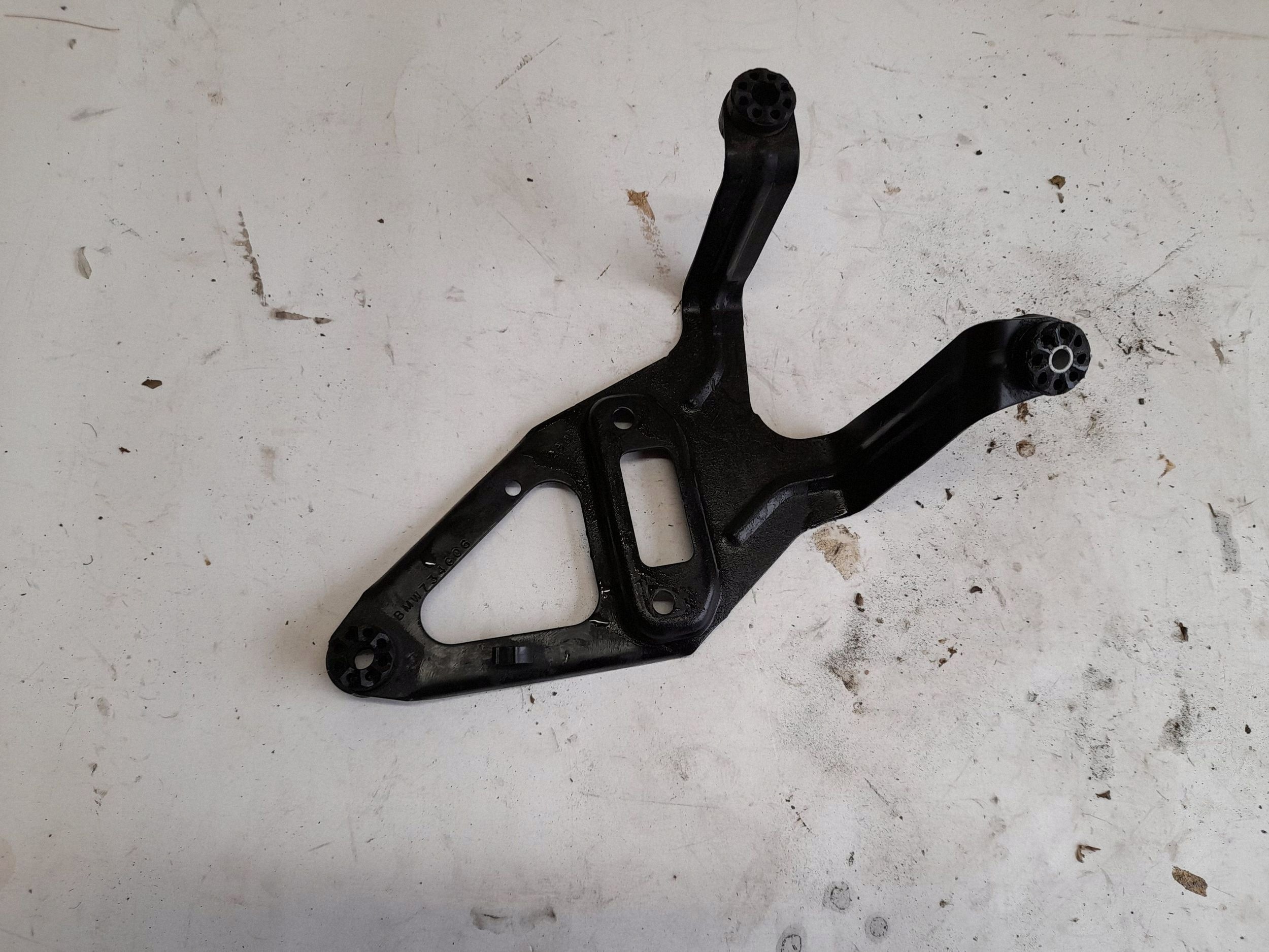 Support Pompe ABS BMW X5 E70 734G06 Occasion image 3