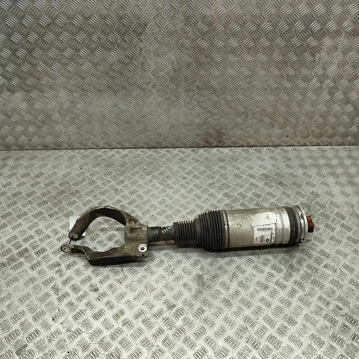 Luftfjädring fram vänster Land Rover JK6M3C286AD image 3