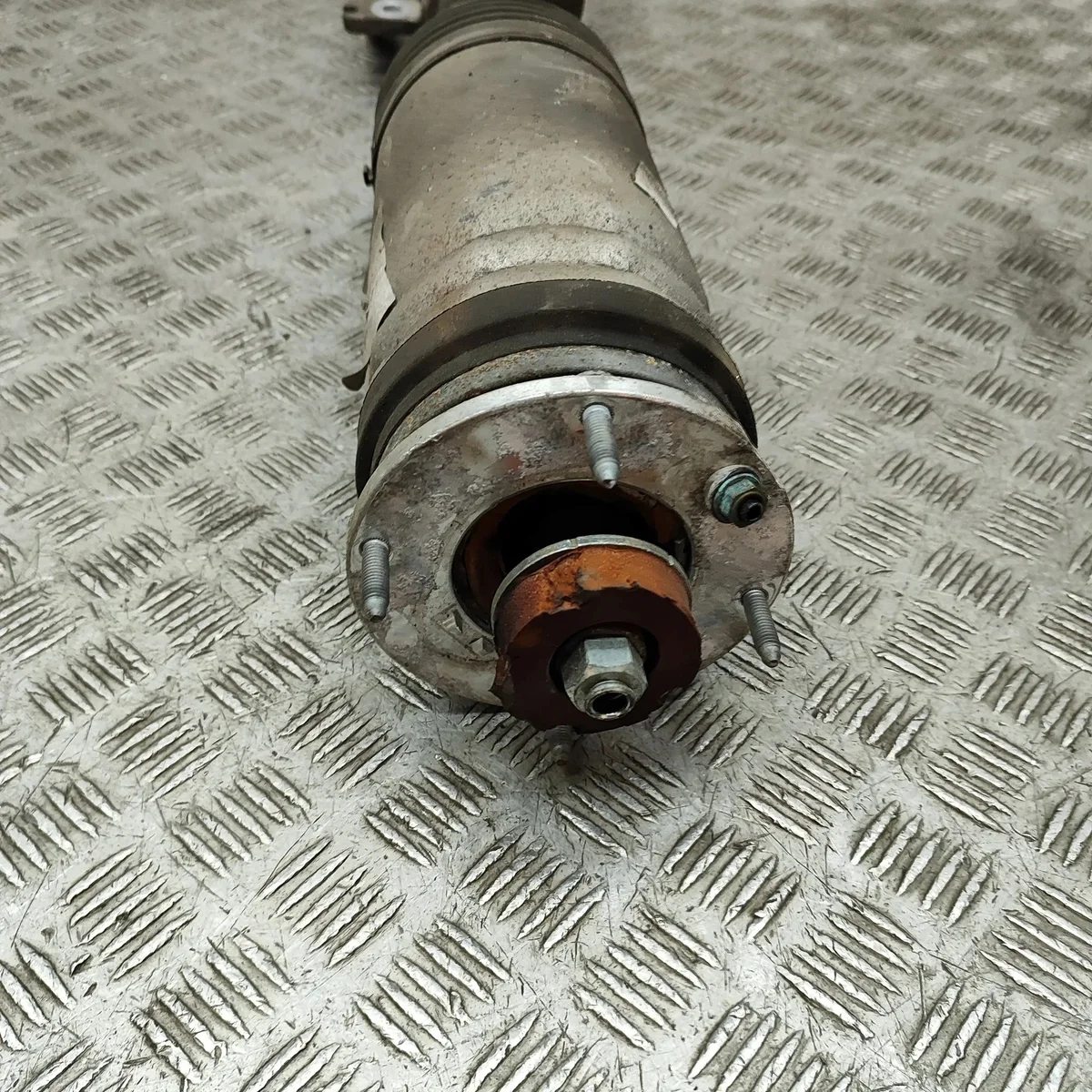 Luftfjädring fram vänster Land Rover JK6M3C286AD image 5