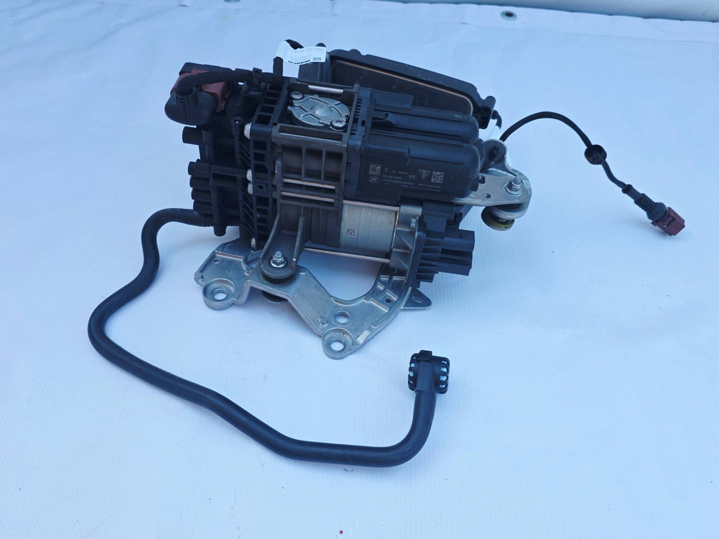 Porsche 95C907778G ECU fjädring begagnad image 2