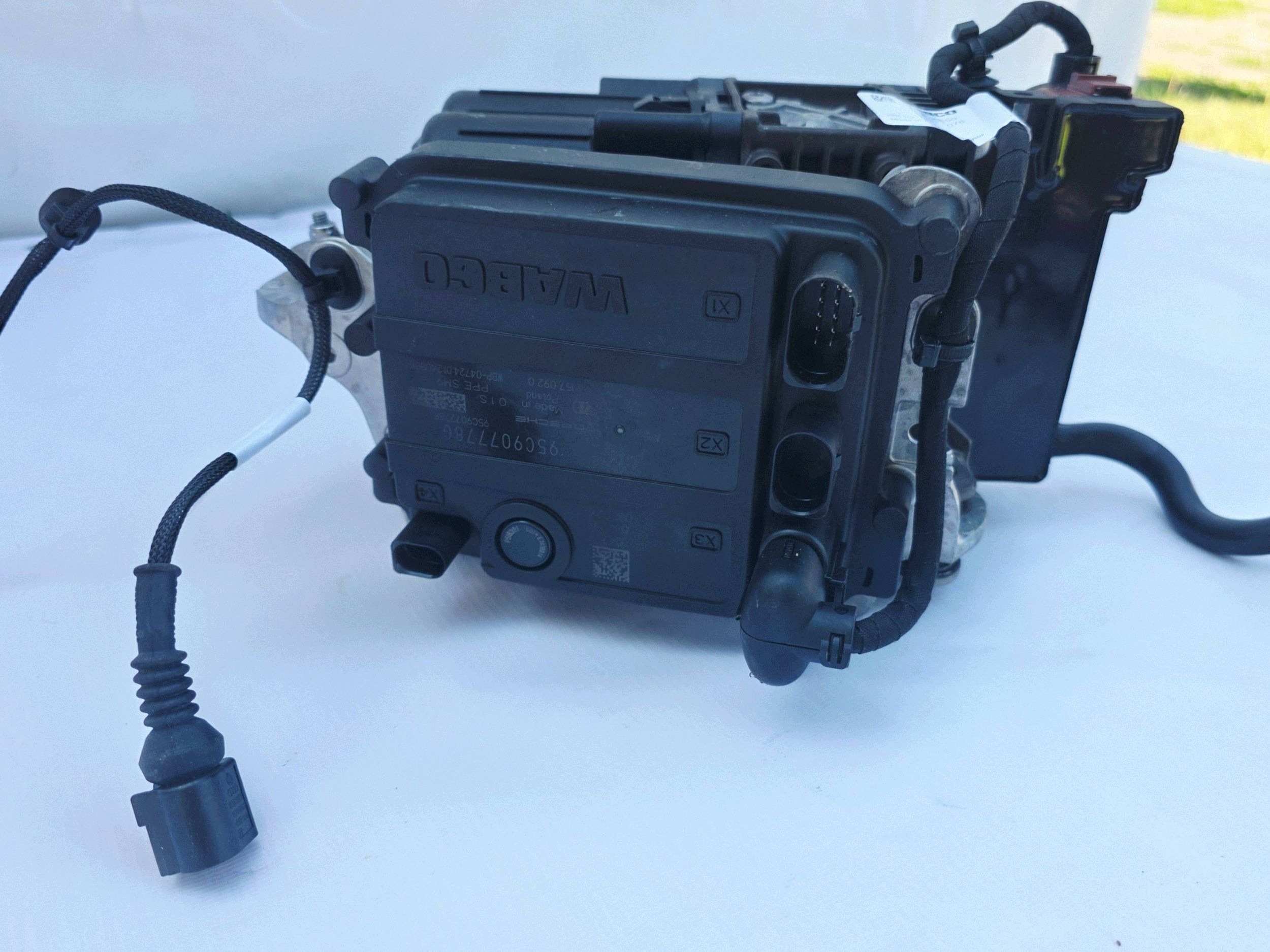 Porsche 95C907778G ECU fjädring begagnad image 7